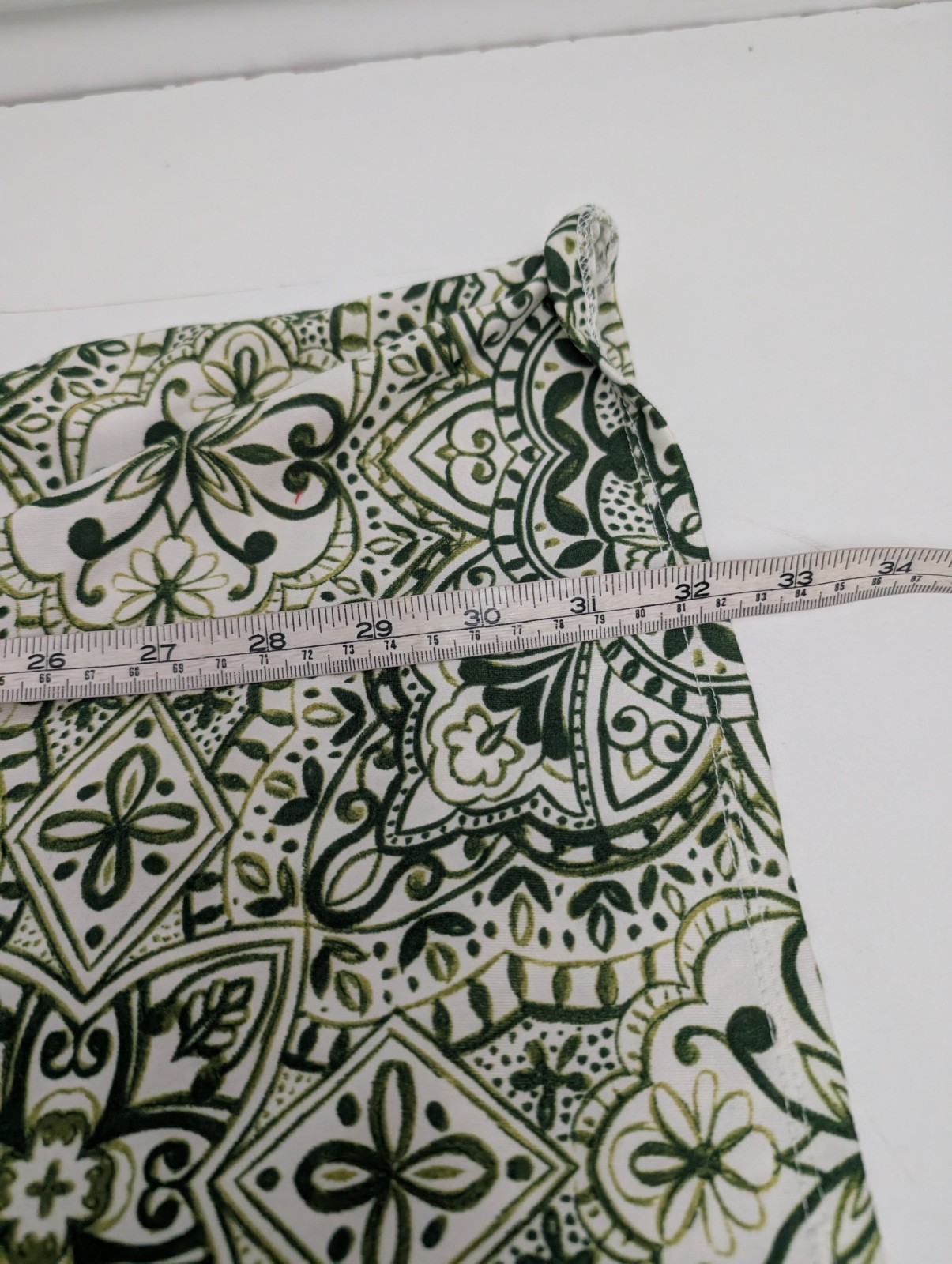 Primark Green Patterned Dress Size L Uk 14/16 32in 95% Polyester 5% Elastane