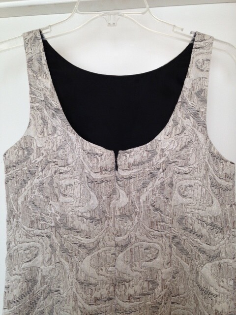 NWT MAX and CLEO LIGHT GOLD BLACK JACQUARD SLEEVELESS DRESS Sz 4 NEW