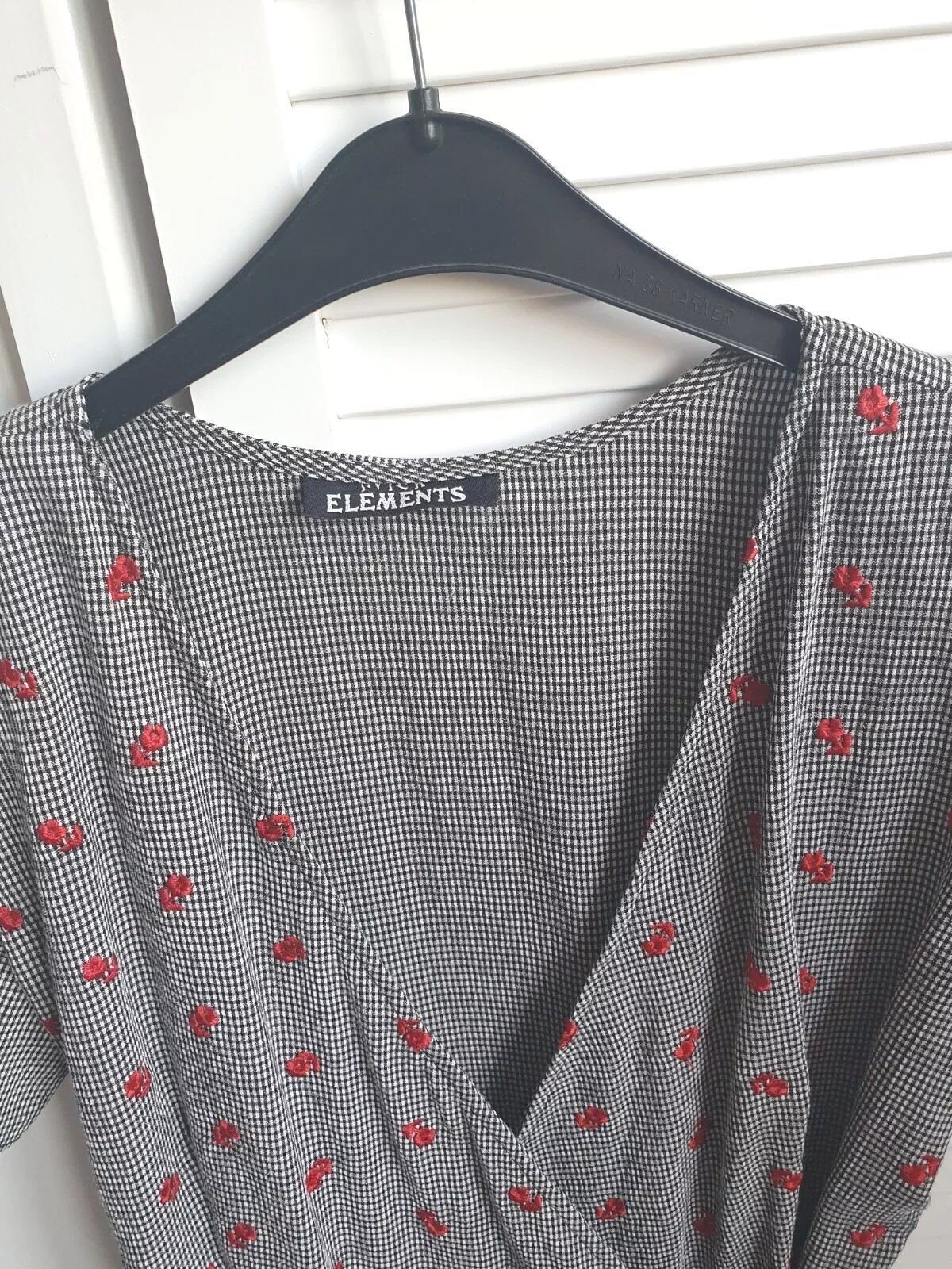 INTER ELEMENTS Los Angeles Black and White Surfer Girl Wrap Dress size M – 12