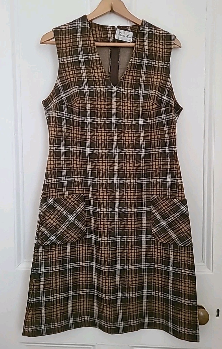 Butte Knit 1970’s Brown Check Pinafore Dress 55% Dacron 45% Wool VGC