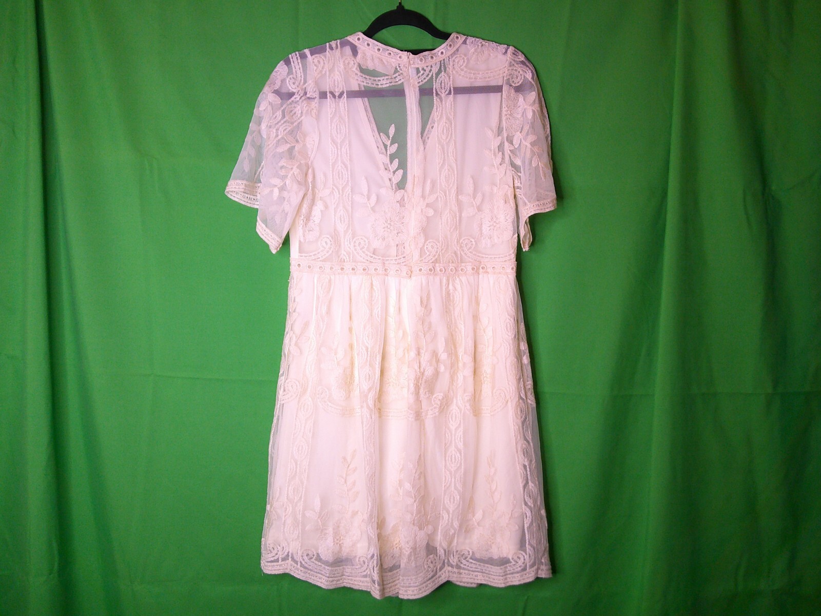 Bella Ella Botique white lace vintage dress