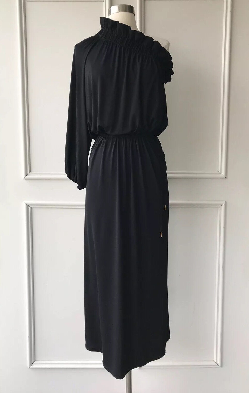 | COUNTRY ROAD | one shoulder maxi dress black | NEW | $159 | SIZE:XS,S,M,L,XL |