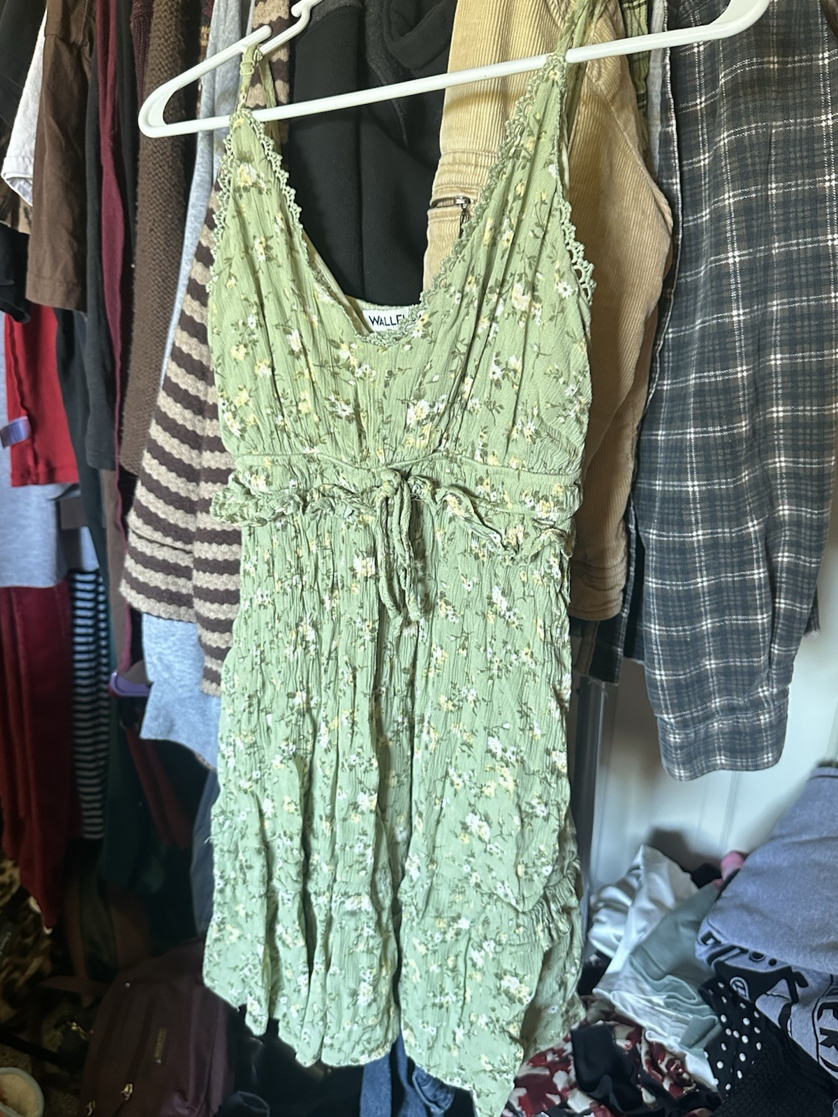 Wallflower Green Floral V-Neck Sundress Lace Ruffle Adjustable Straps Size M