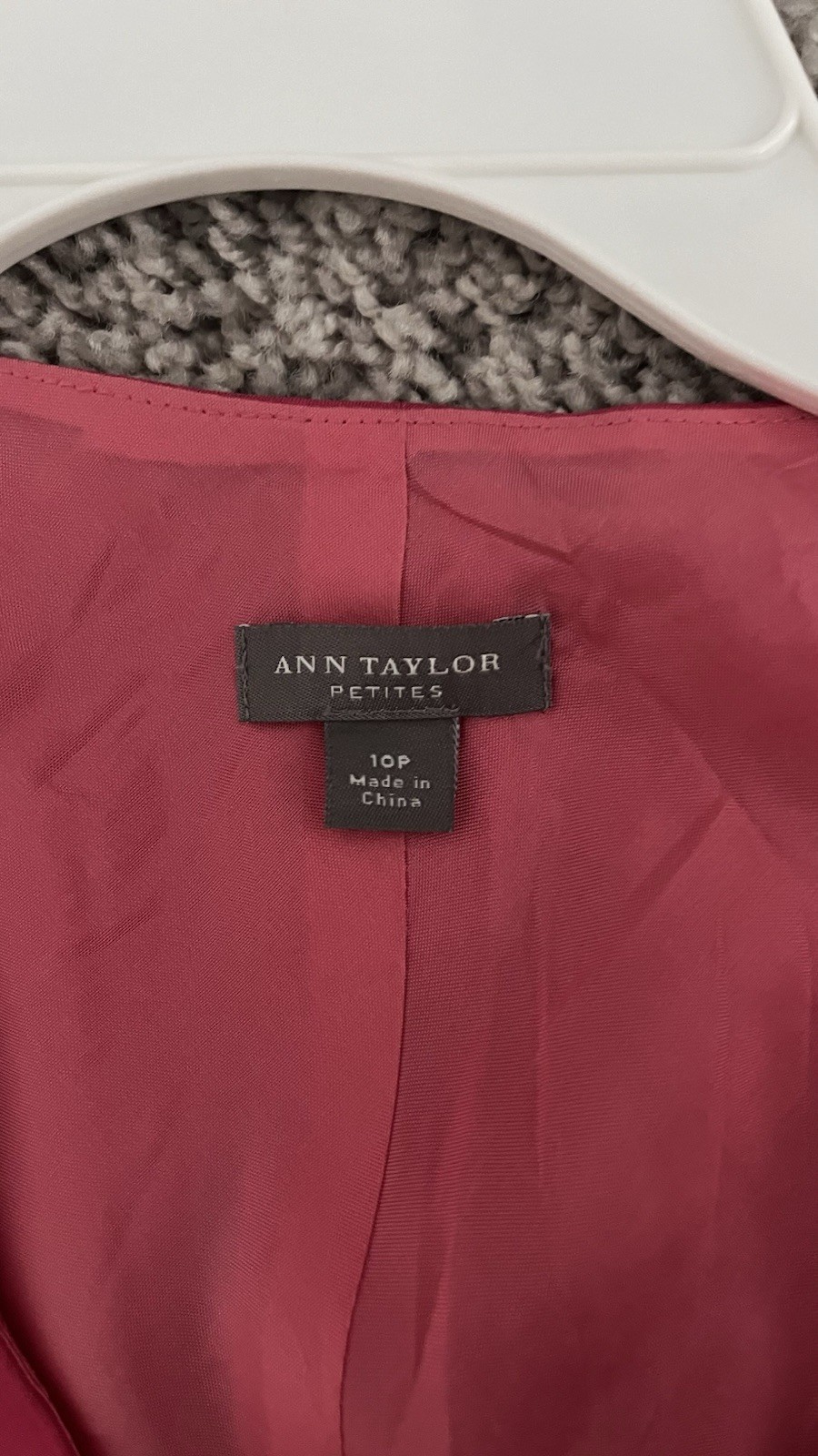 Ann Taylor 10P Pink 100% Silk V-Neck Dress