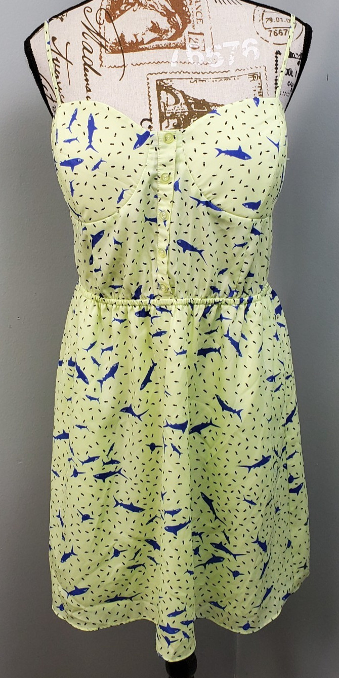BCBGeneration Dress Womens L Multi Shark Print Sleeveless Smocked Button Front