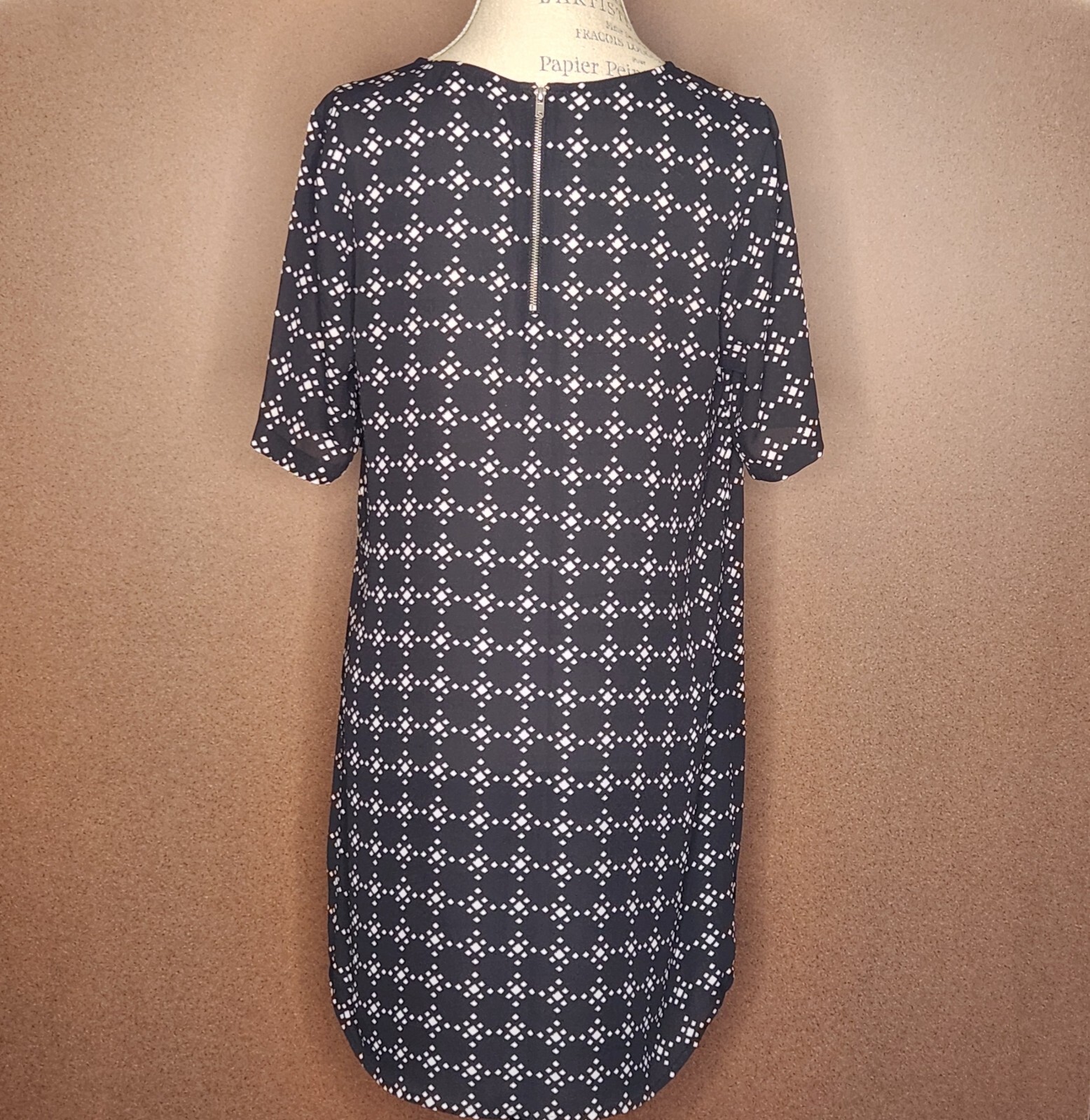 Daniel Rainn Polka Dot Shift Dress Womens M Stylish & Comfortable Classic Look