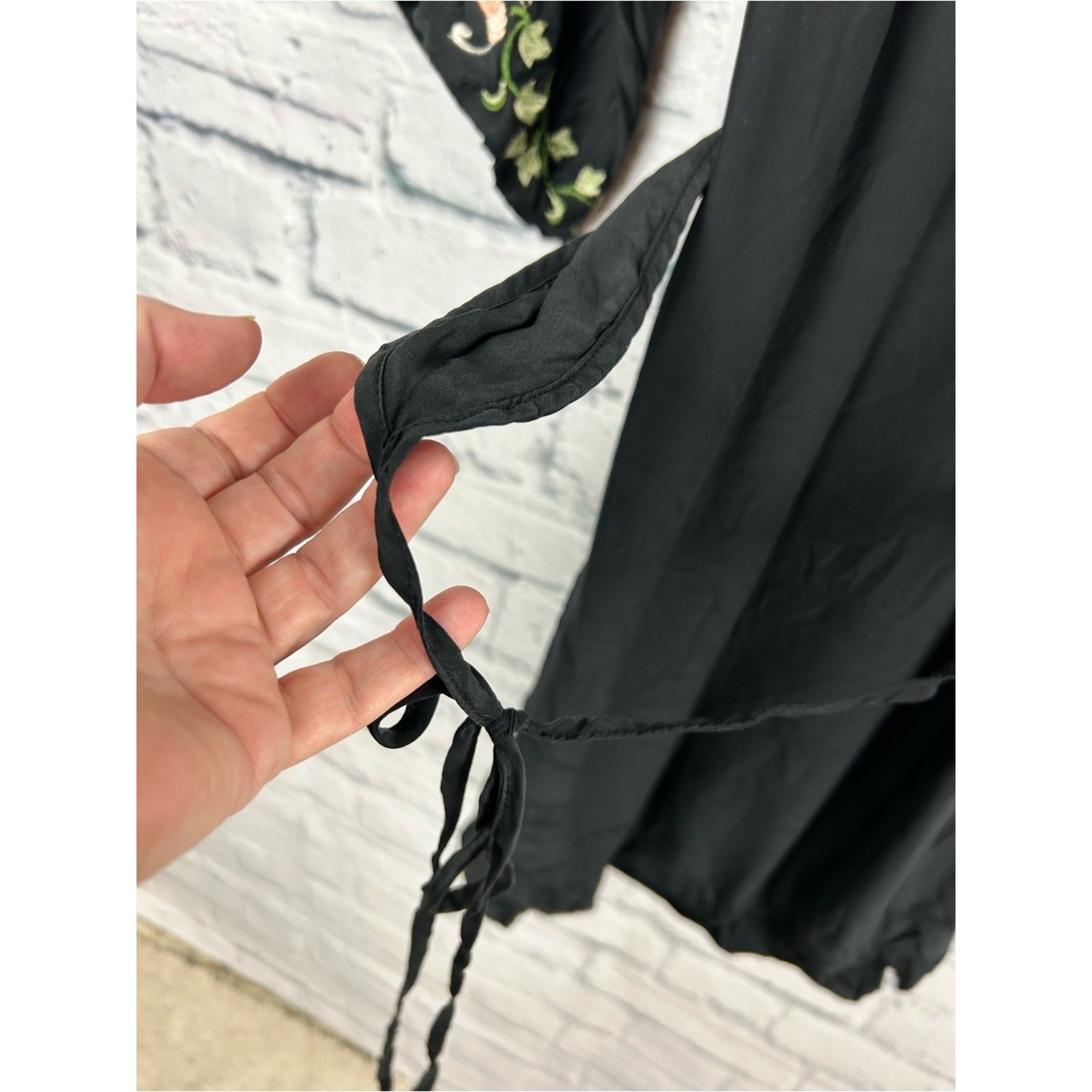 Lucky Brand 100% Silk Embroidered Tunic Dress Black Boho Tie Waist Medium