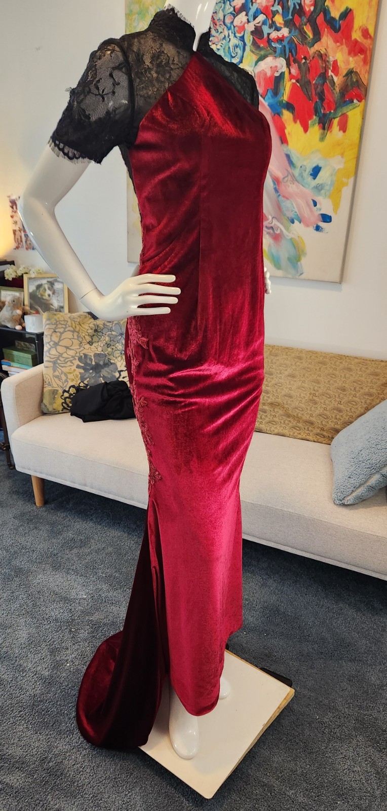 Red Carpet stretch velour dress with Chantilly and Alencon lace size S/M – NWT