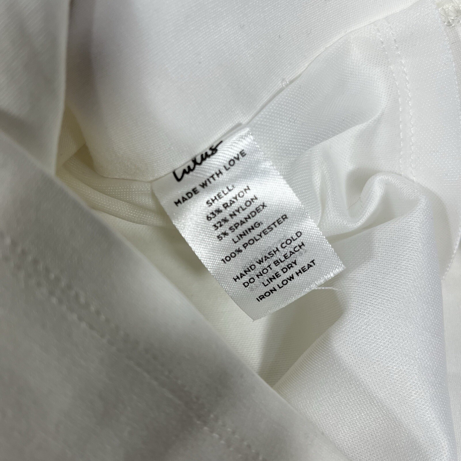 LULUS DRESS WOMENS XS WHITE RAYON NYLON SPANDEX BLEND NWT NEW WITH DISCOLORATION