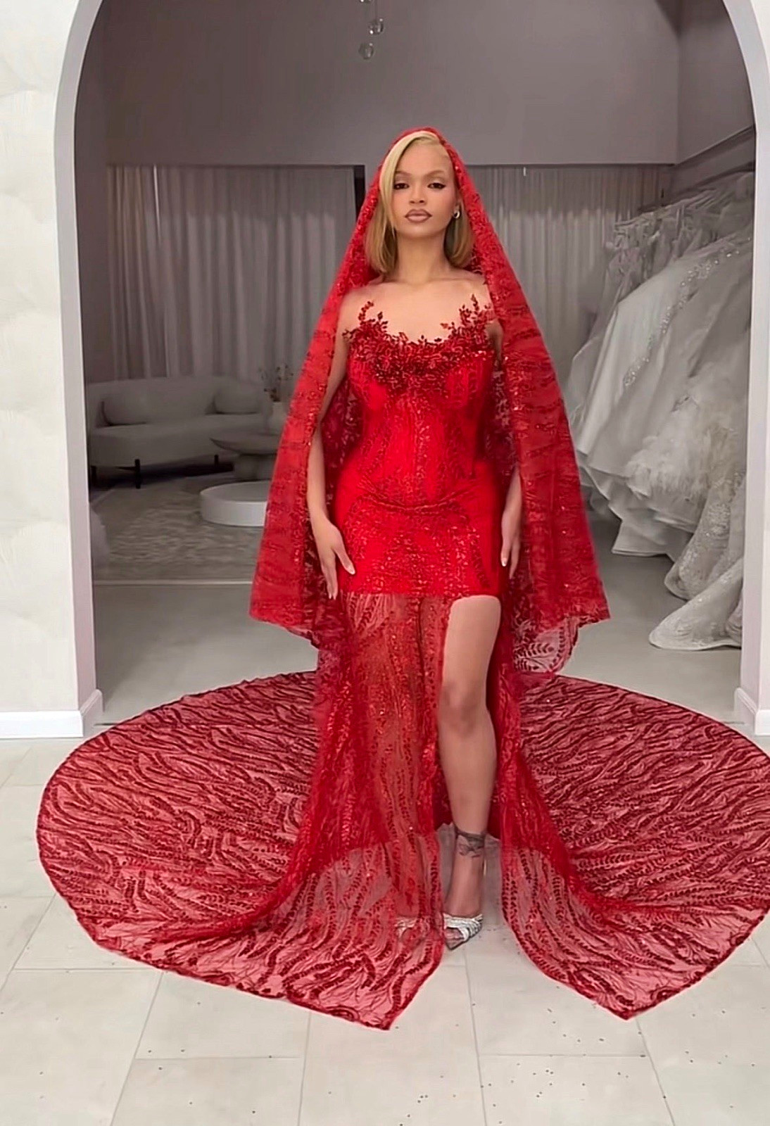 Cairis Red Lace Beaded Sequin Glitter Sweetheart Long Formal wit detachable veil