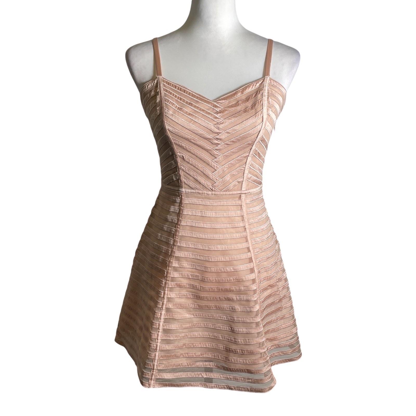 Bebe Fit & Flare Dress Womens 4 Peach Sweetheart-Neck Overlay Adjustable Straps