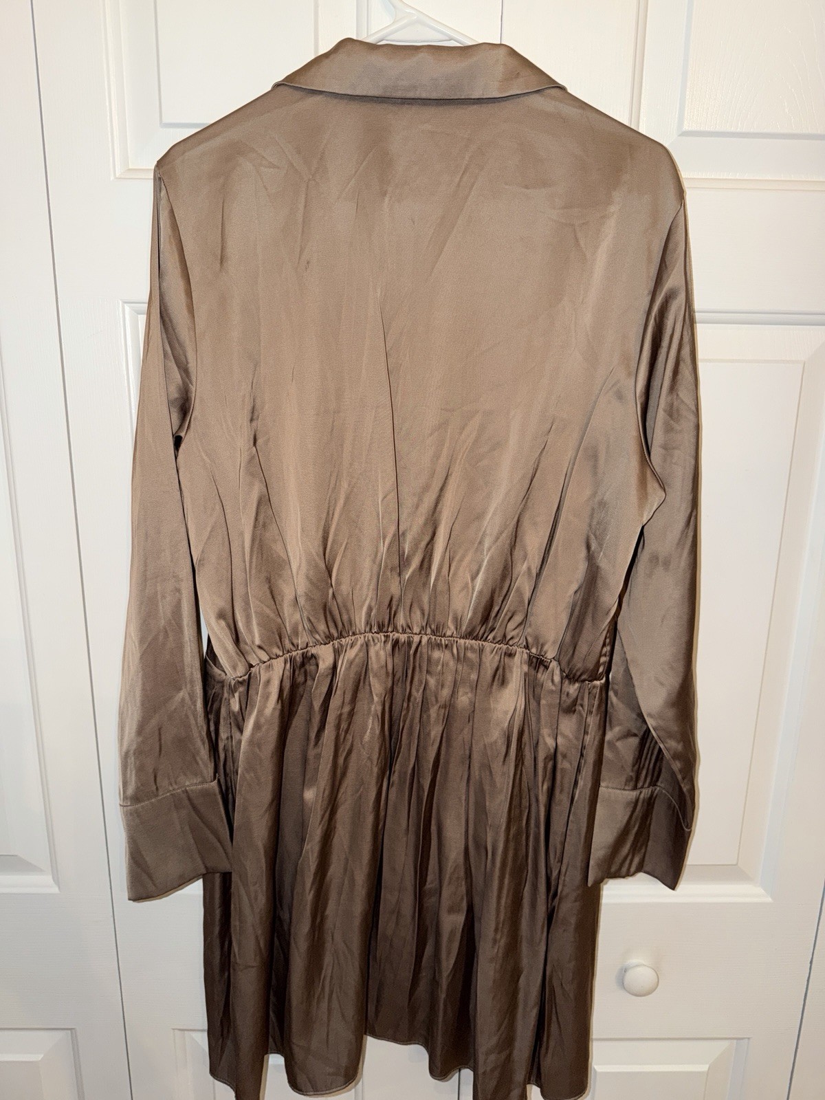 Abercrombie Fitch Satin Wrap Mini Dress XL Quiet Luxury Model Off-Duty Holiday