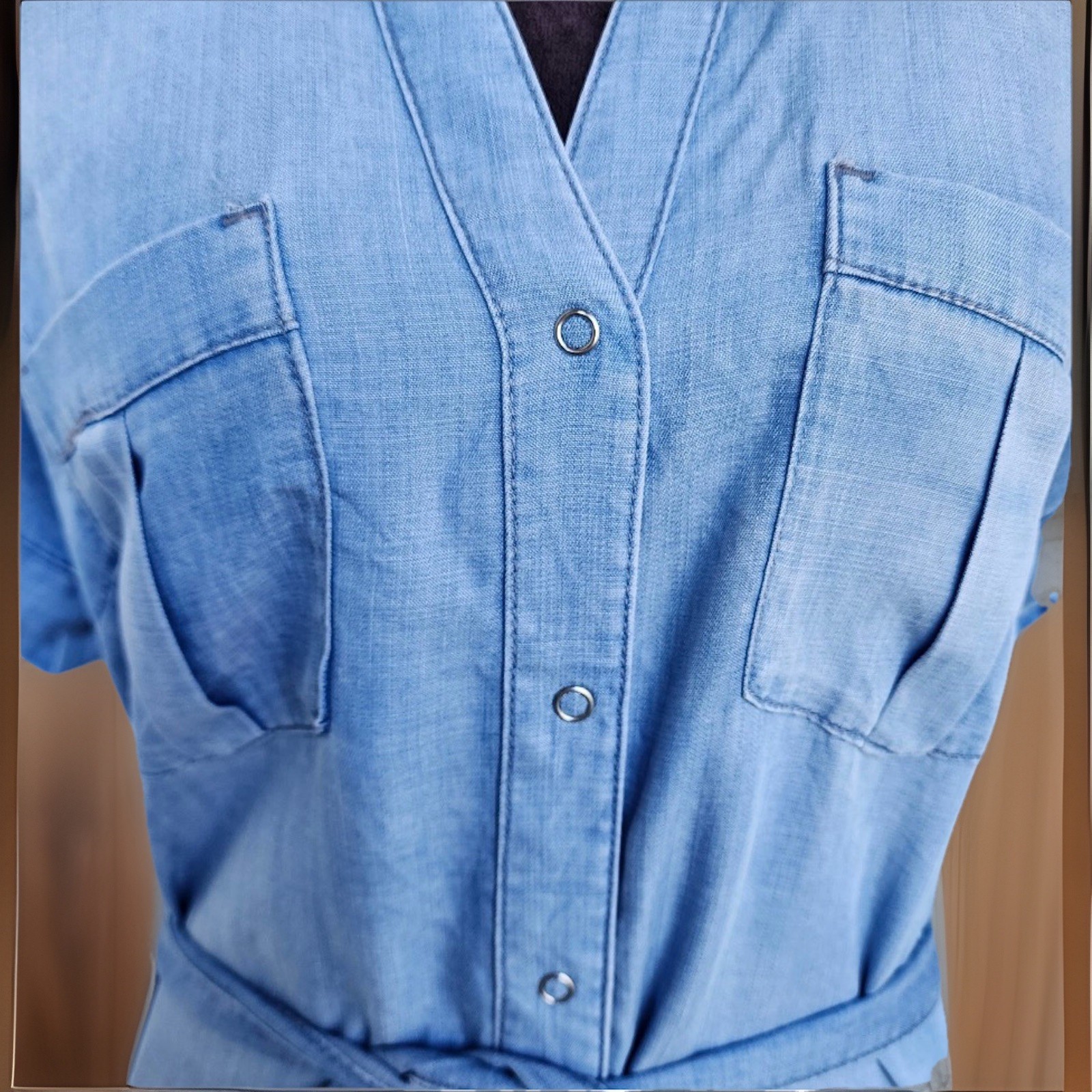 H&M Denim Women’s Dress Blue Denim Snap Buttons Short Sleeve Tie Sz 6