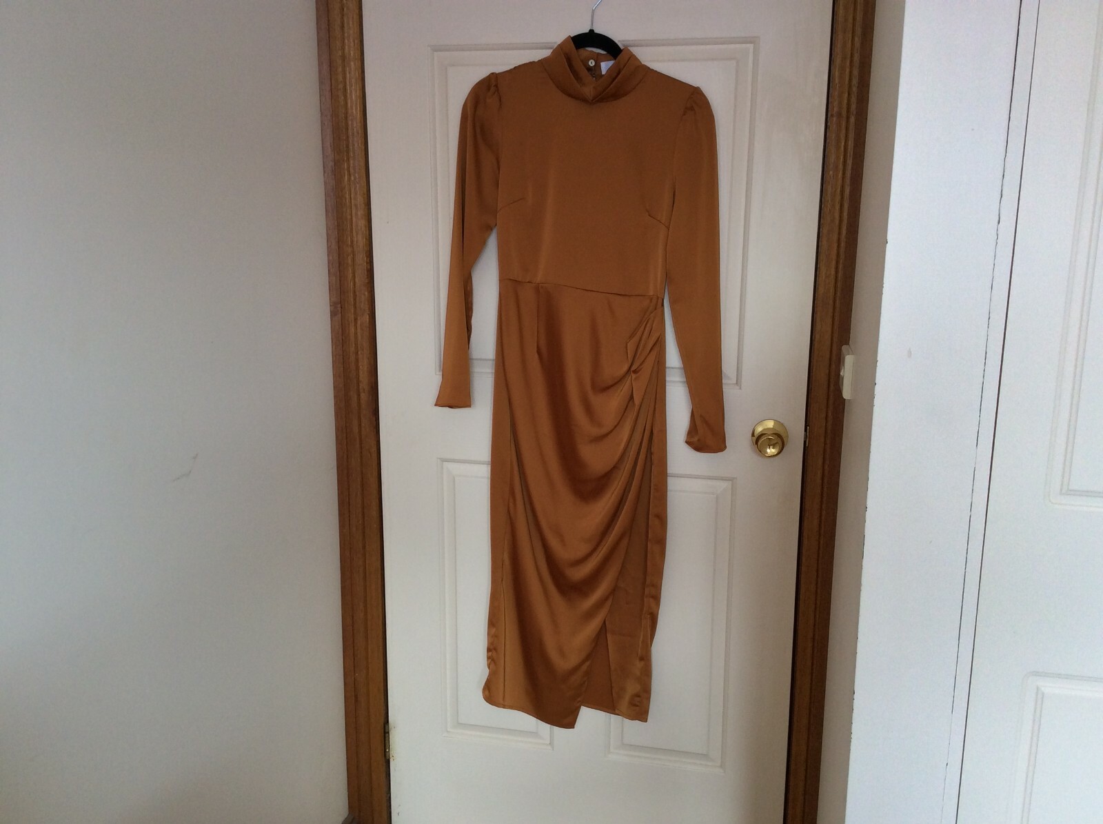 WHYTE VALENTYNE SATIN FITTED TURTLE NECK DRESS SIZES 6 8 10 12 AND 14
