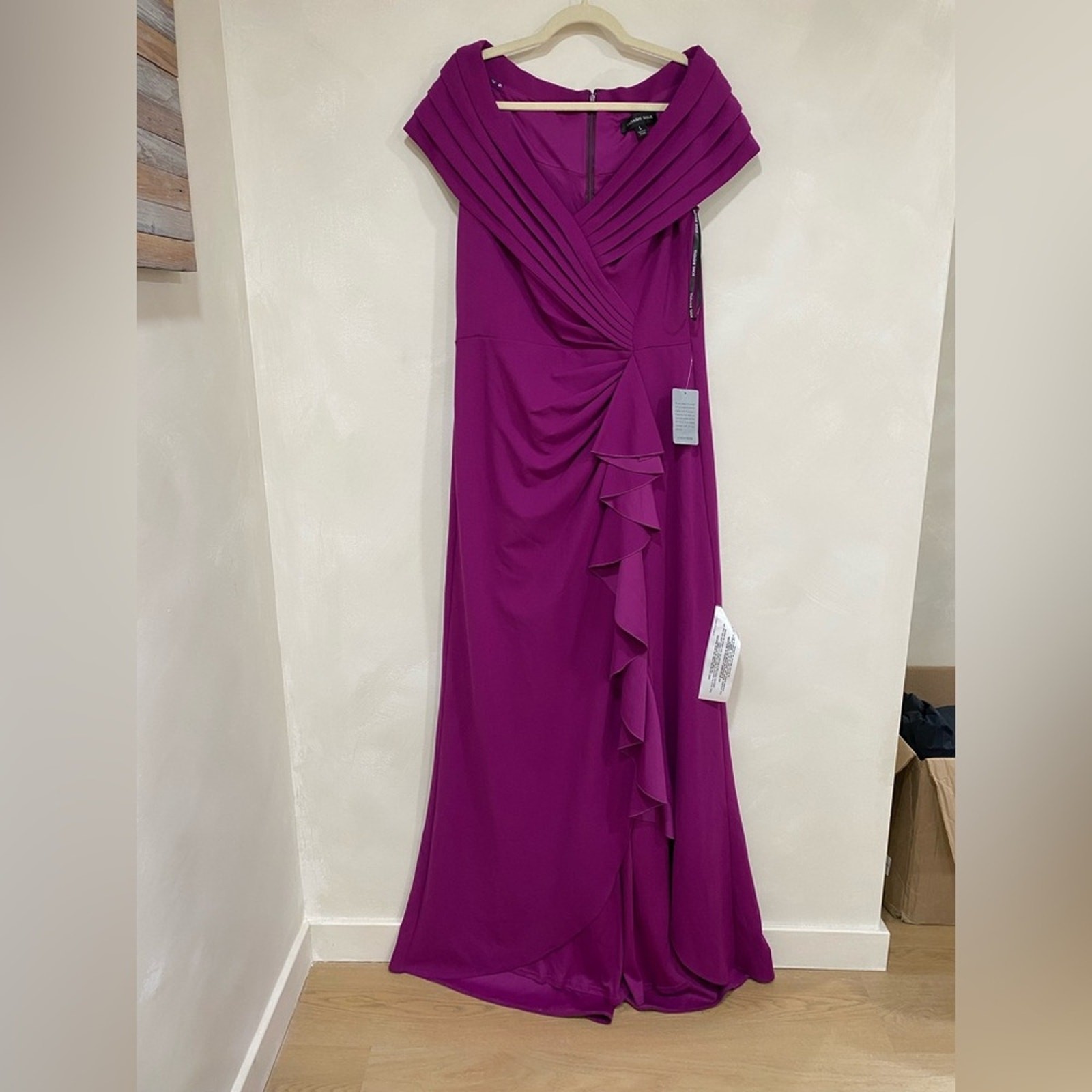 Tadashi Shoji Talise Flounce Cascade Ruffle Portrait Neck Gown Magenta Large NWT
