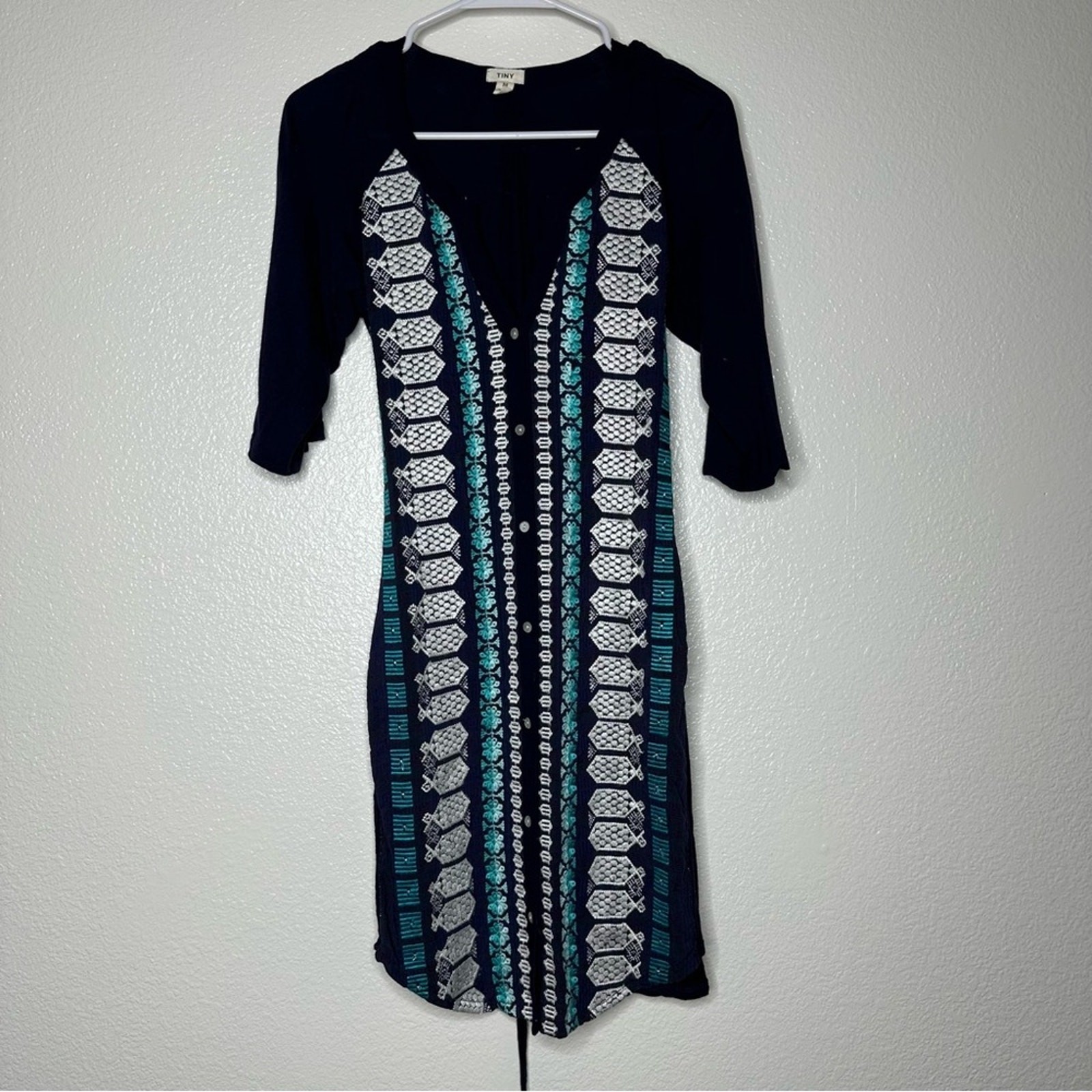 Tiny Anthropologie Nadia Embroidered Shift Dress Medium