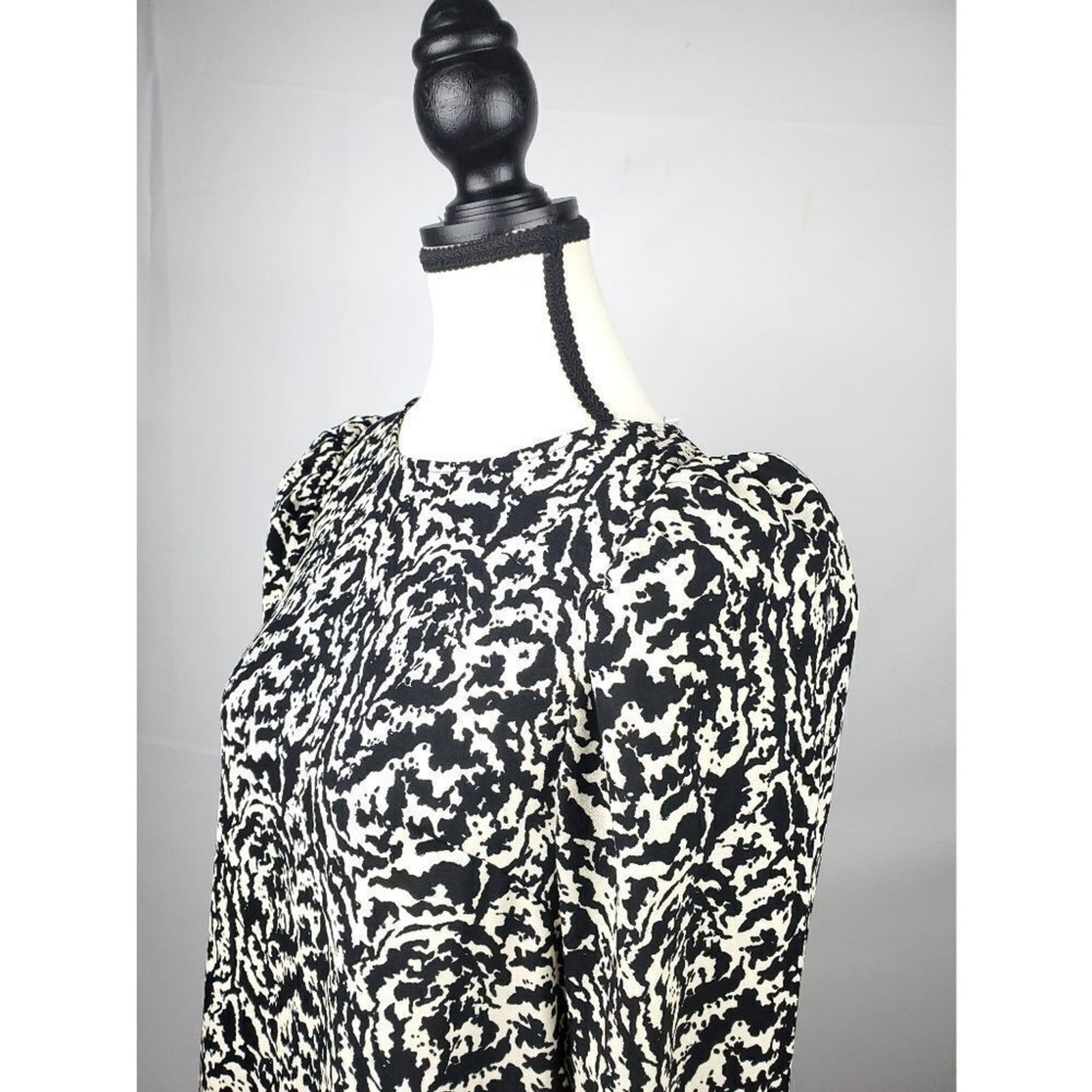 NWT H&M Black and beige patterned above the knee Dress sz XS Boho NEW 326