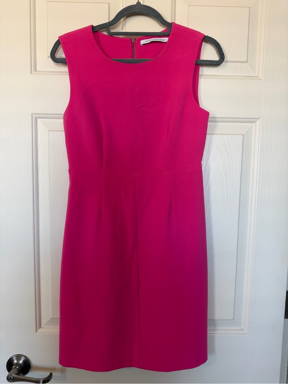 Diane Von Furstenberg Carrie Crewneck Sheath Dress Hot Orchid Pink – size S