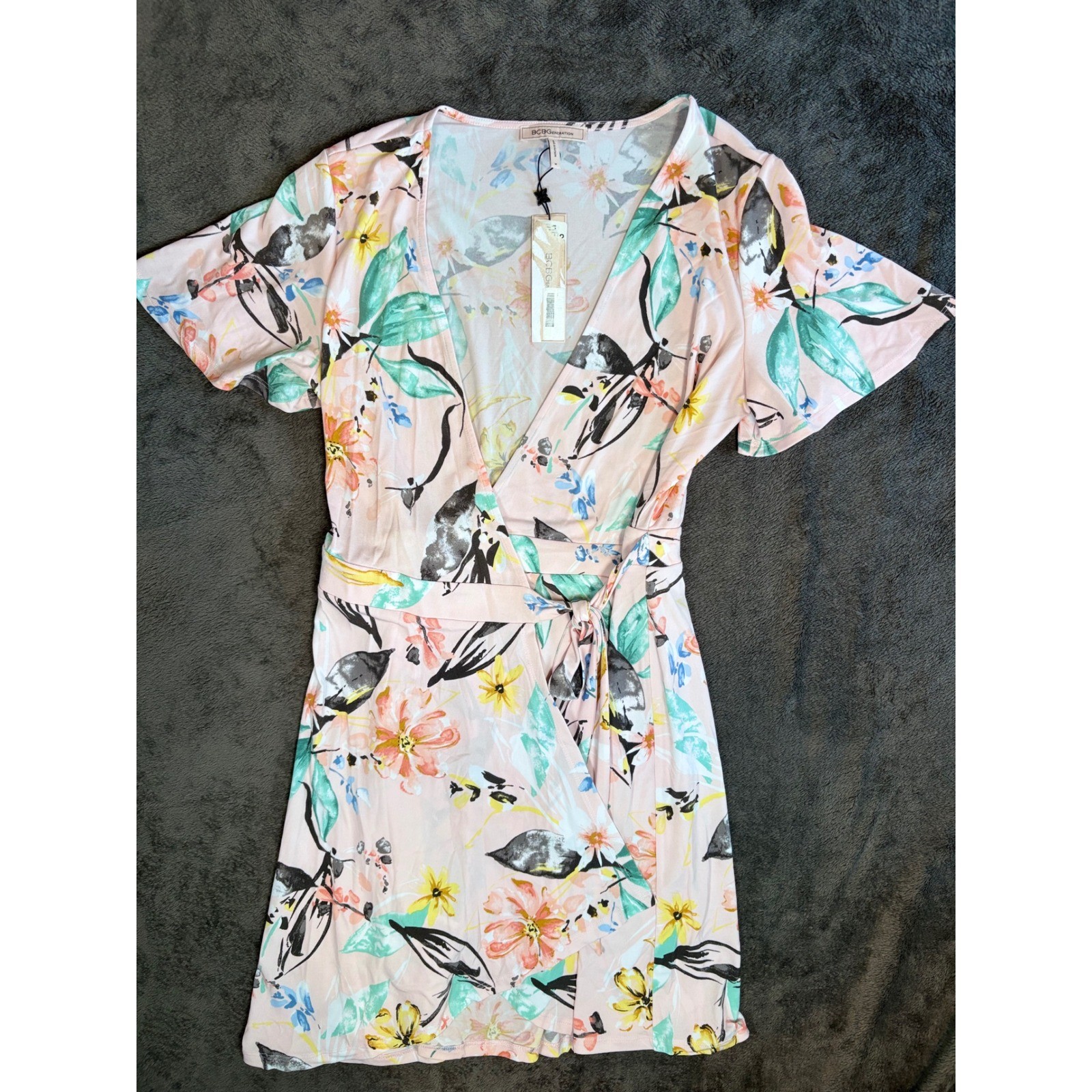 BCBGeneration Pink Floral Wrap Mini Dress Short Flutter Sleeve V-Neck NWT Medium