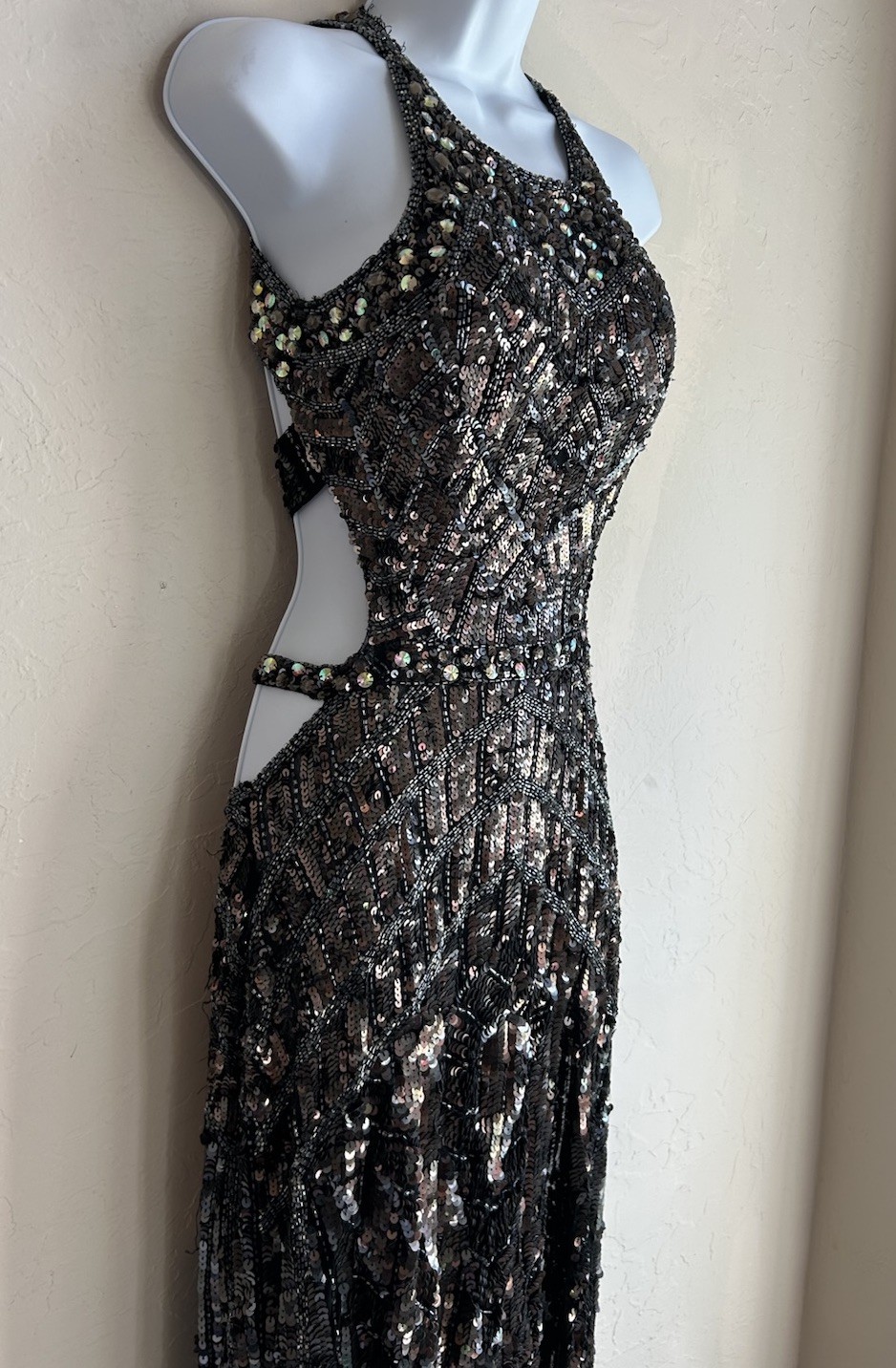 Cassandra Stone Mac Duggal Beaded Sequin Gown 6 Backless Formal Prom Thigh Slit