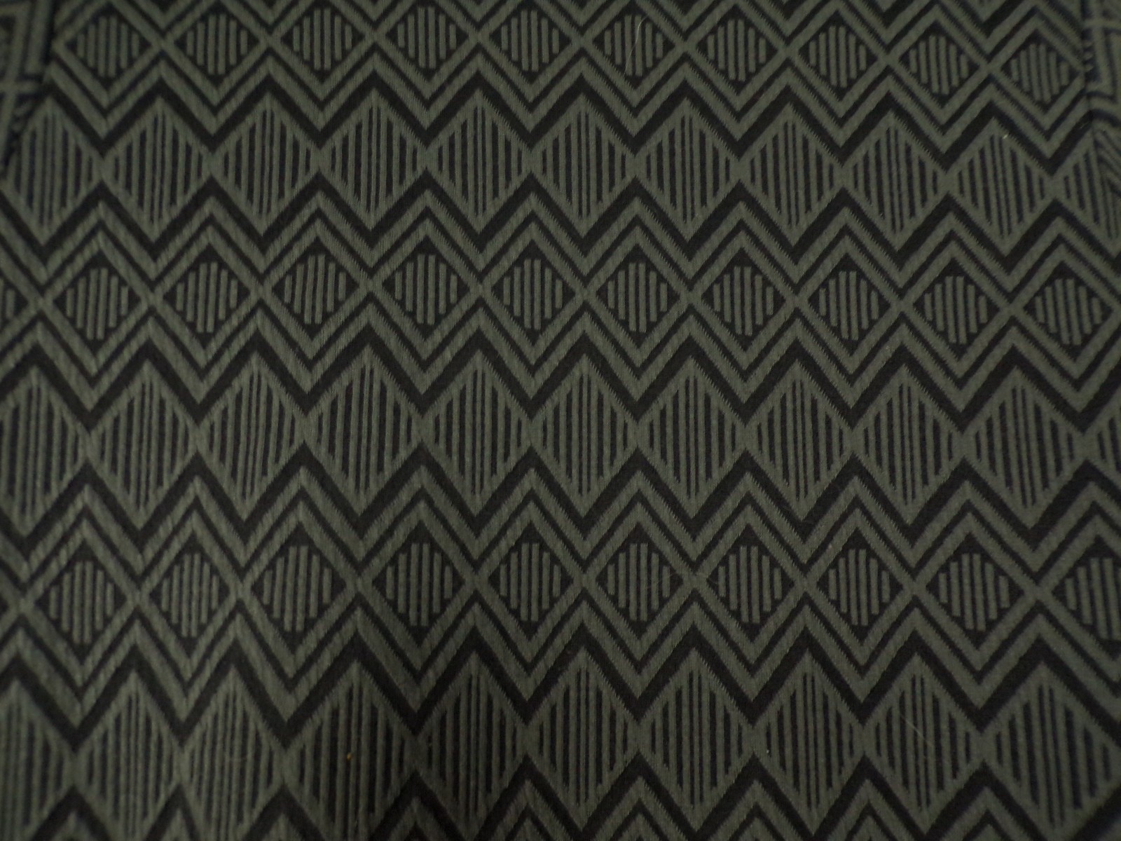 NWT ONE CLOTHING Dress Size Large Black & Gray Zigzag Print Cutout Back Fitted