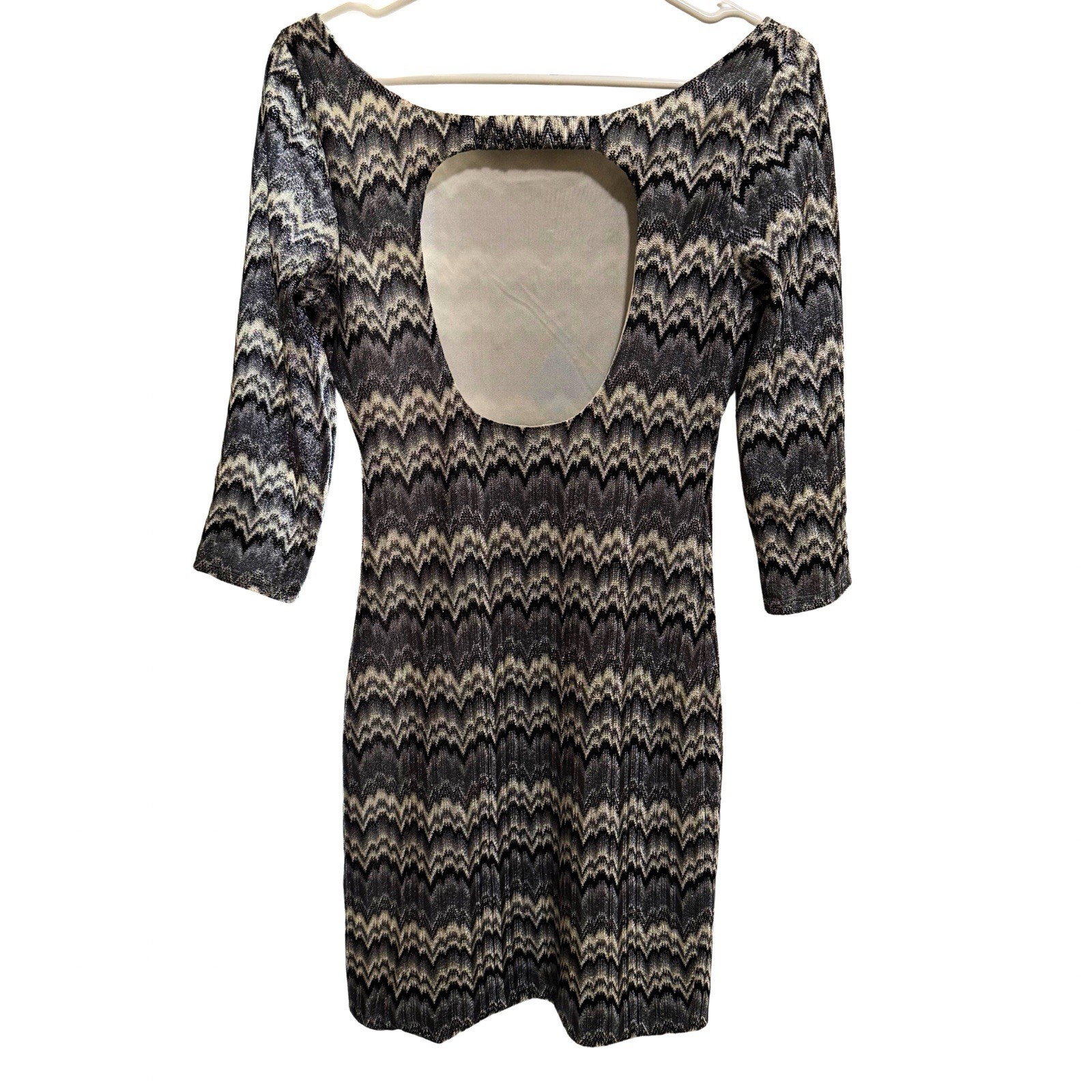 As U Wish Chevron Zigzag Open Back Dress 3/4 Sleeve Size Medium ECU