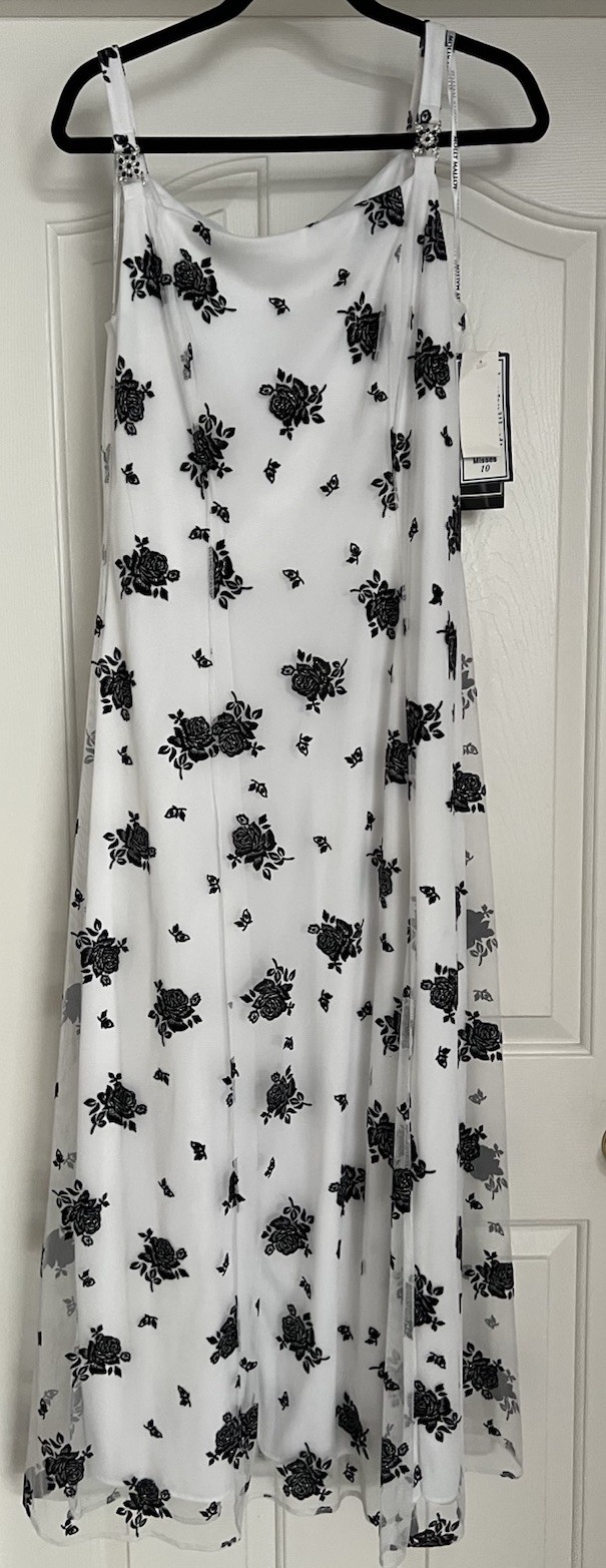 NWT Molly Malloy, White And Black Formal Dress Size 10 Made In The Usa