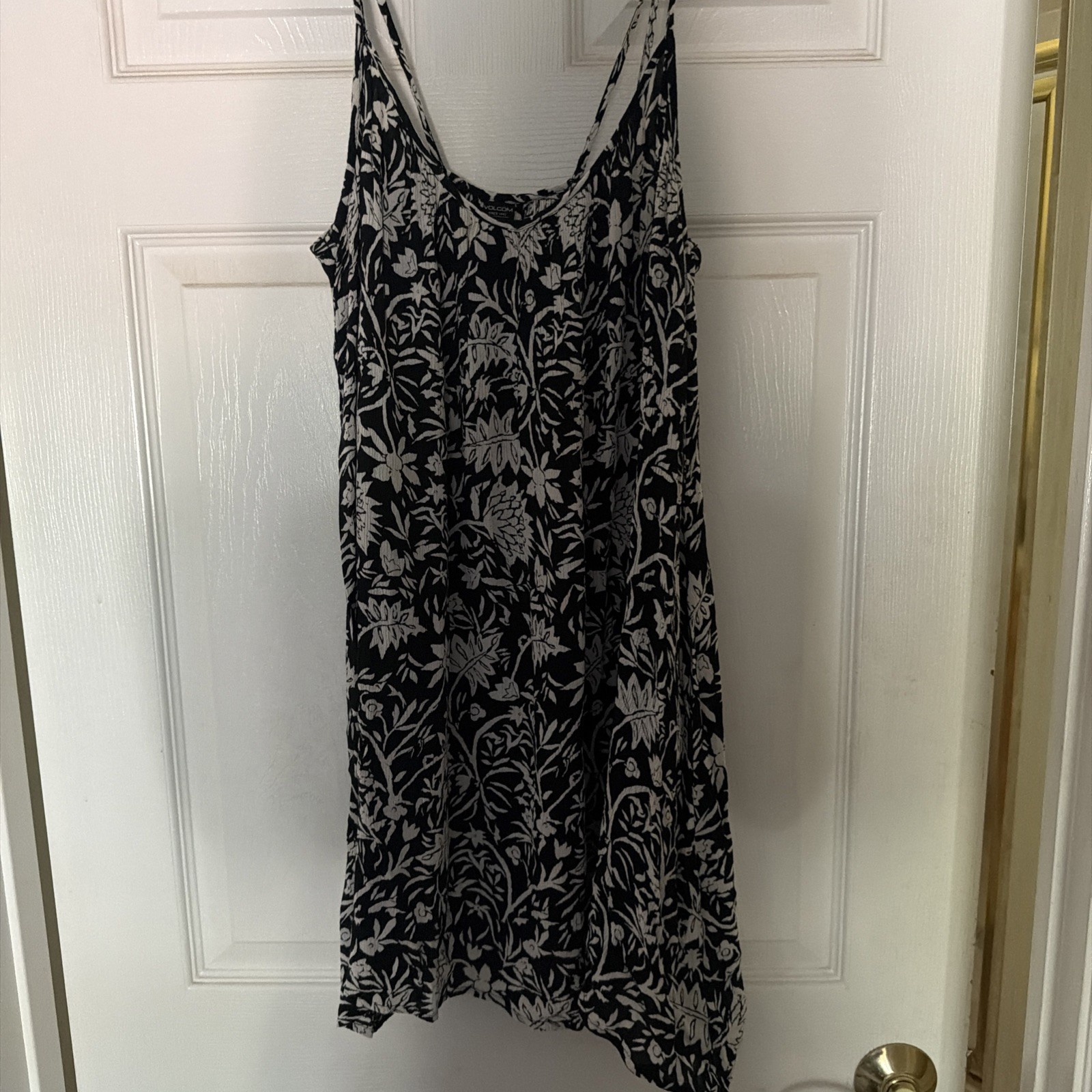 NWT Volcom Beach Cami mini black white cover up dress