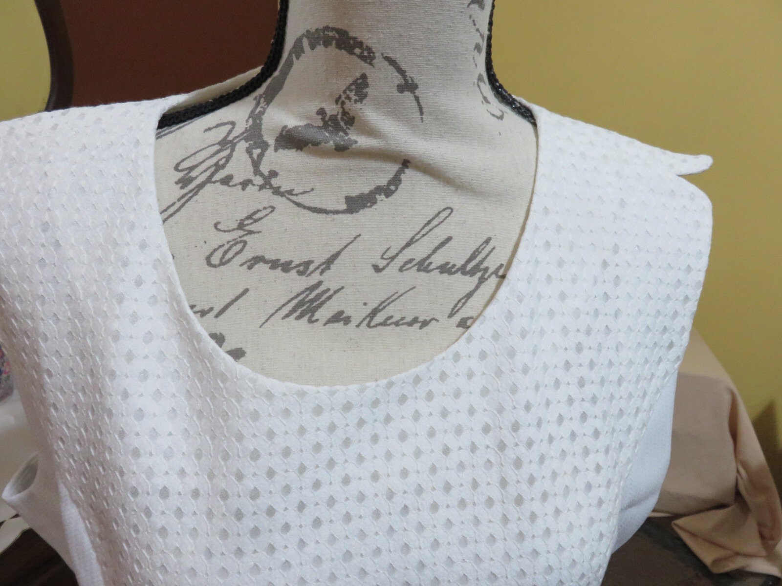 Finity White lace sleeveless dress, new, in size 14