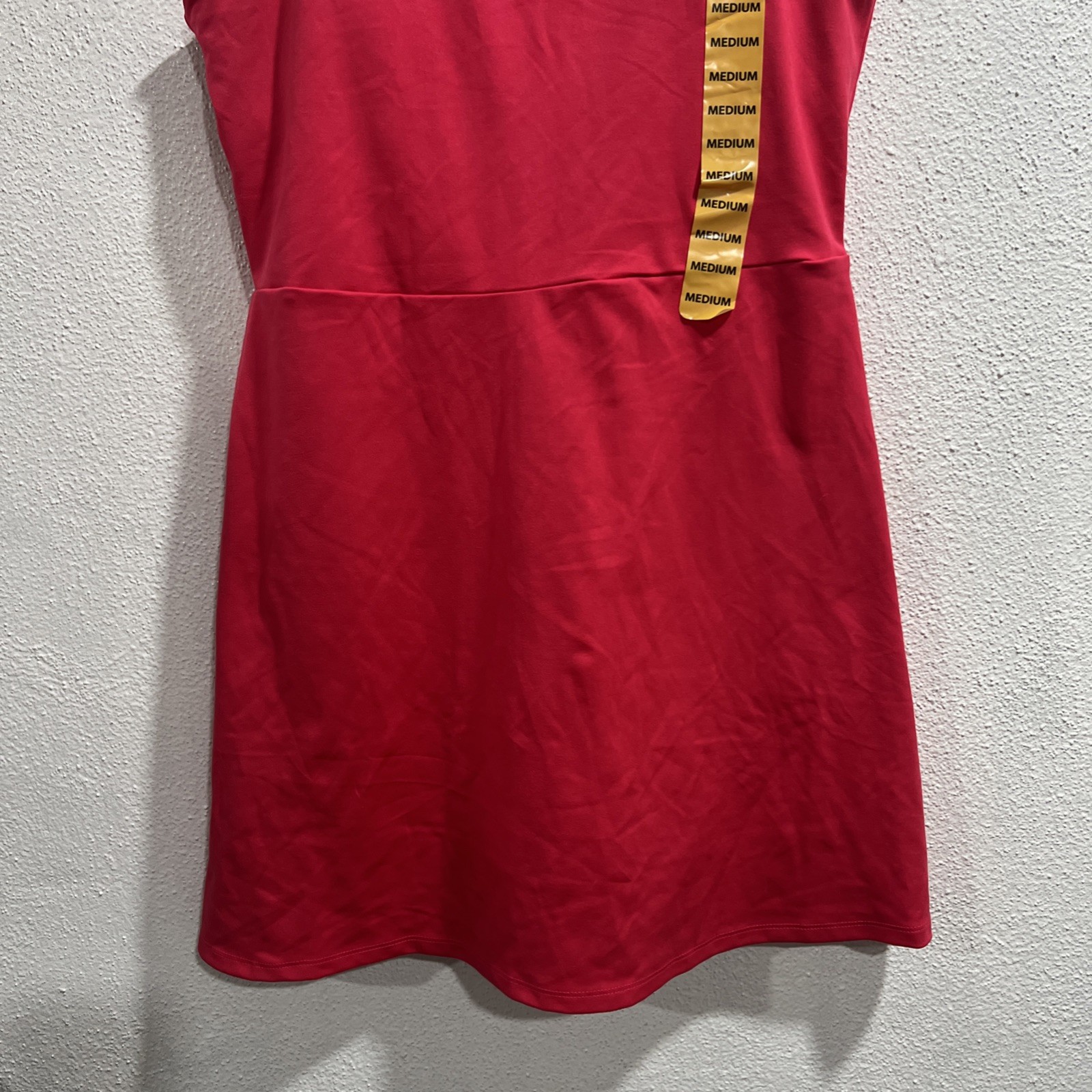 GapFit Active Dress Size Medium Red Bra Hidden Biker Shorts Pocket