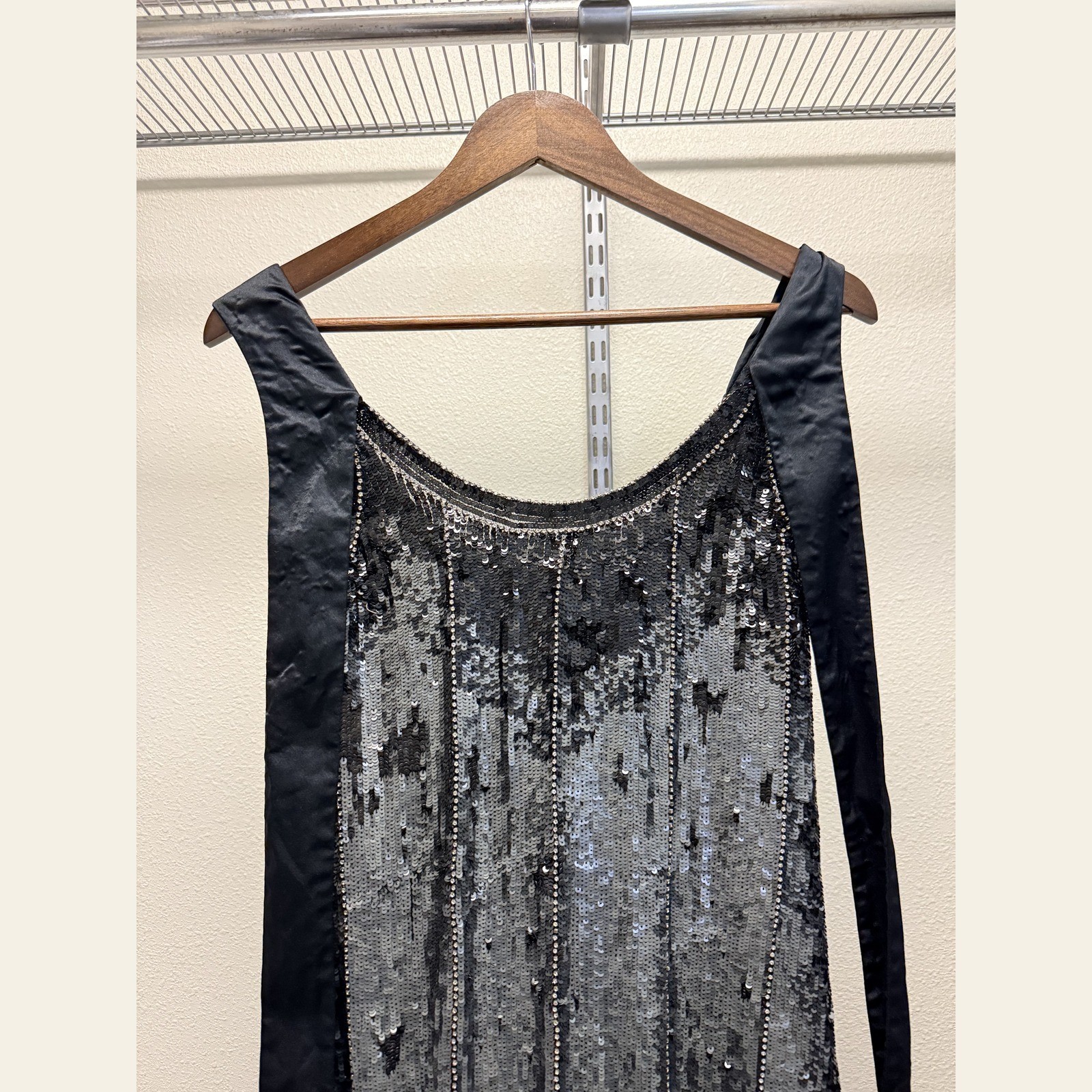 Black Silver Sequin Drop-Waist Flapper Mini Dress 1920s Art Deco Style Women’s S