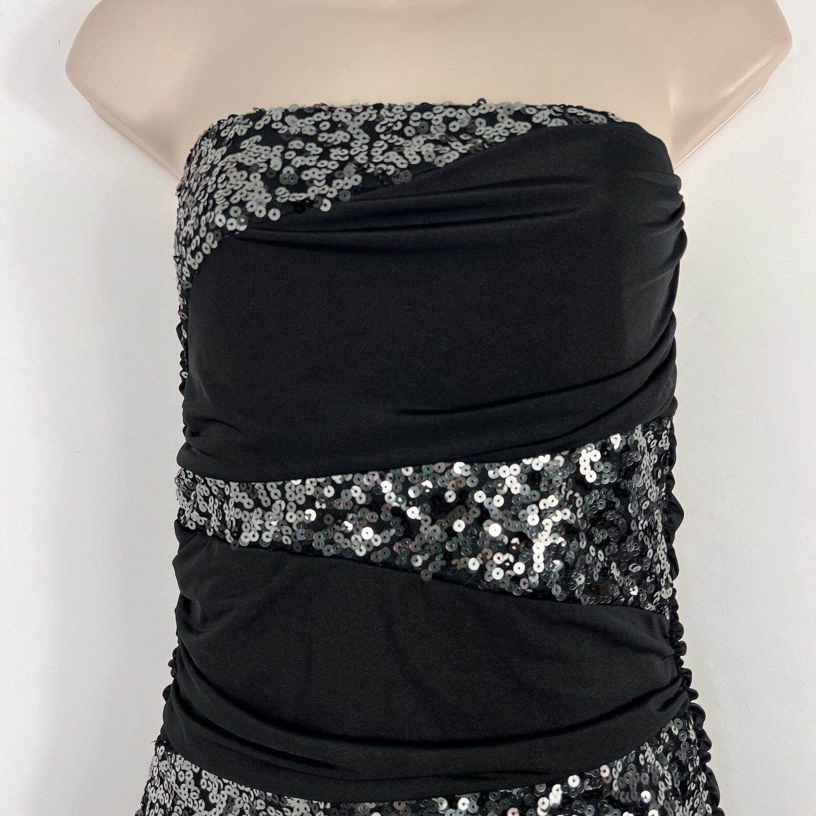 Speechless Dress Womens Medium Strapless Above Knee Mini Bodycon Cocktail Sequin