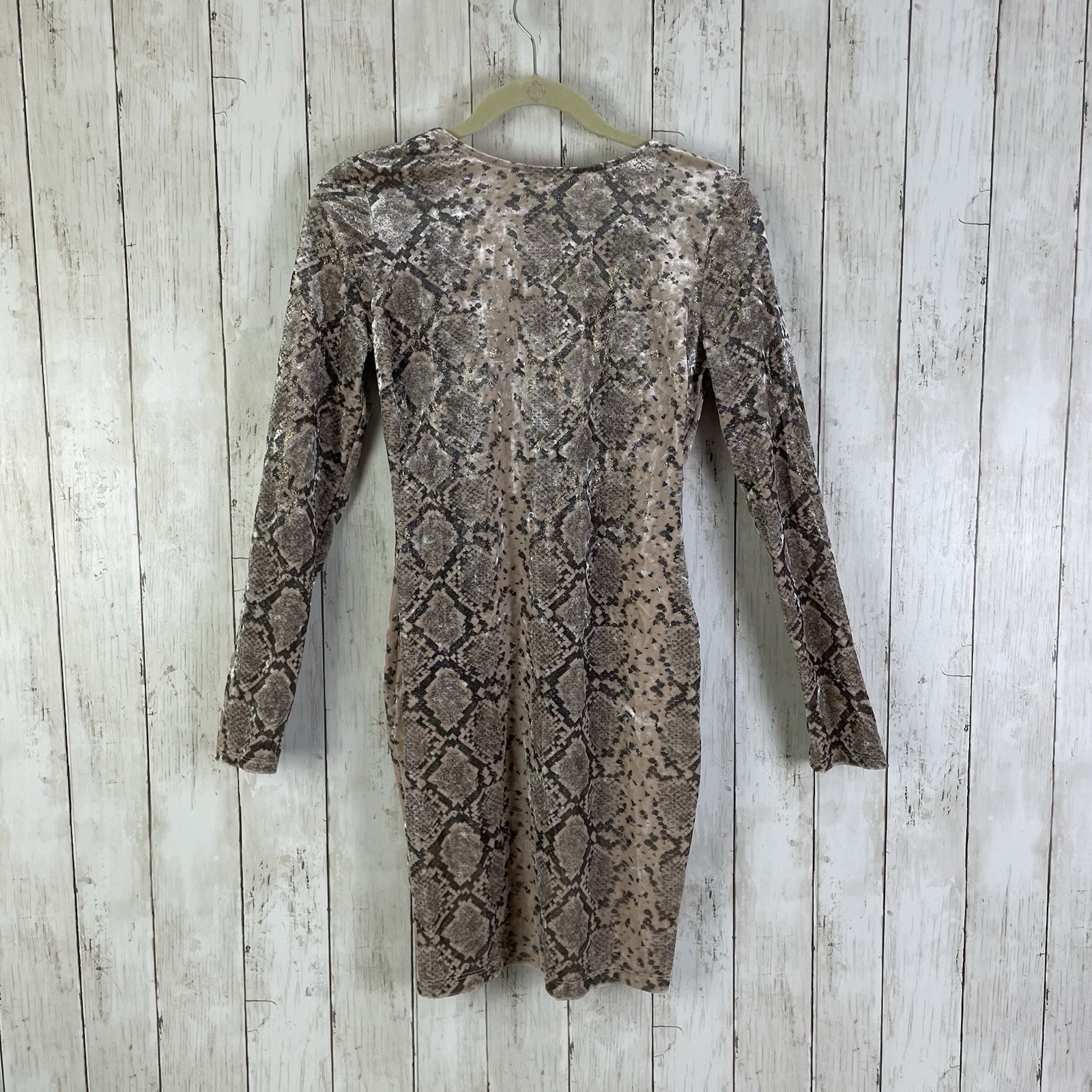 Fashion Nova Velvet Mini Dress “ Slither My Way” Size M Snake Skin Print – NWT