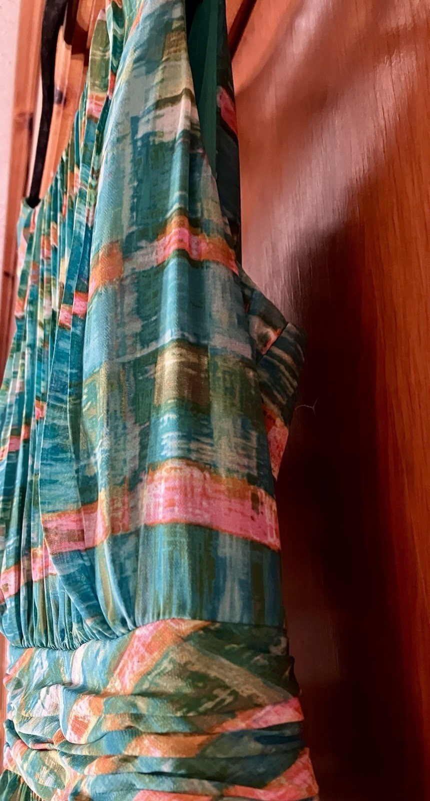 Green Multicolor Striped Sleeveless Scoop Neck Knee Length Dress