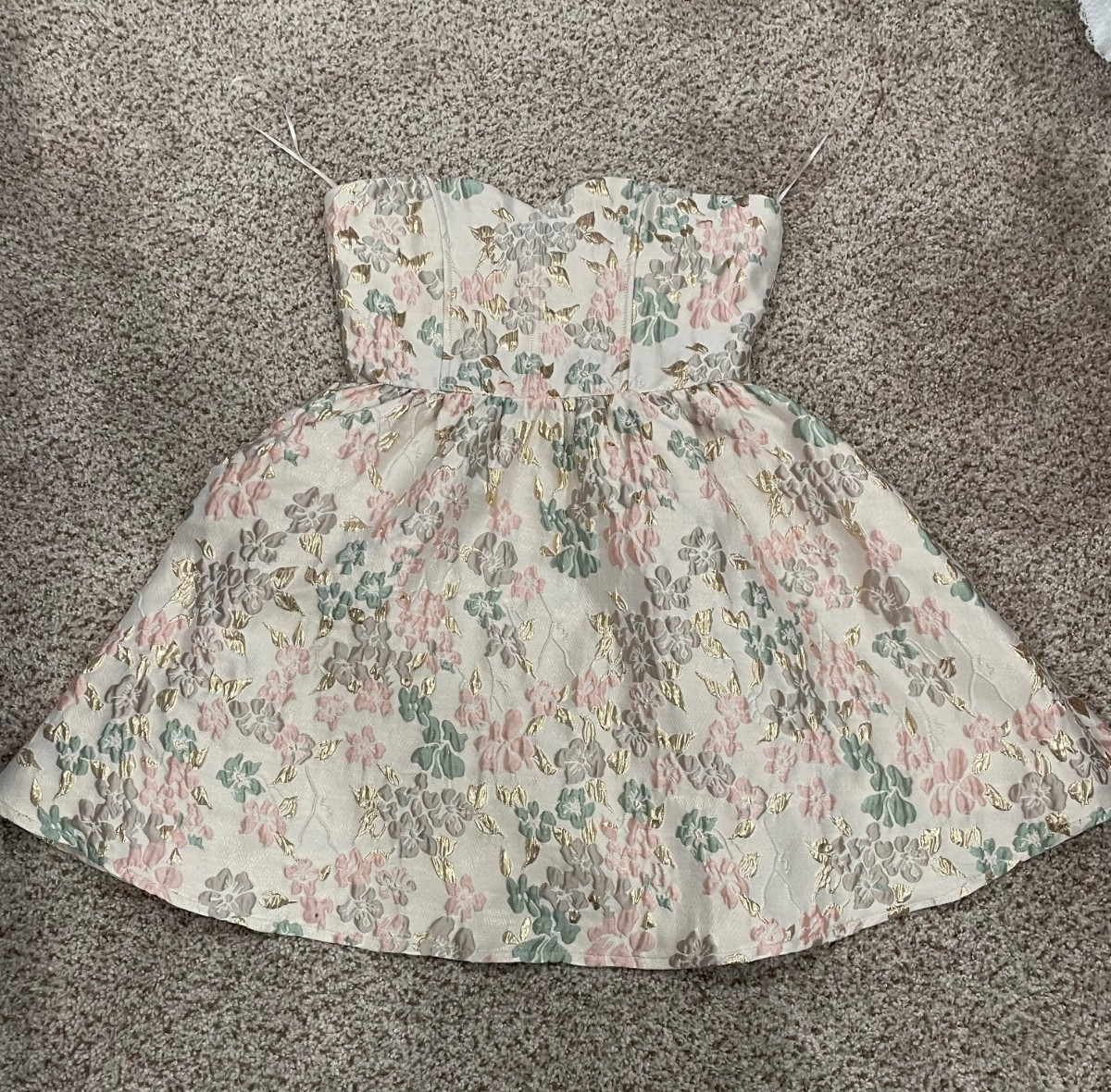 Francesca’s Strapless Semi Formal EUC Dress, Floral, Small, Tan,Pink,Green,Gold