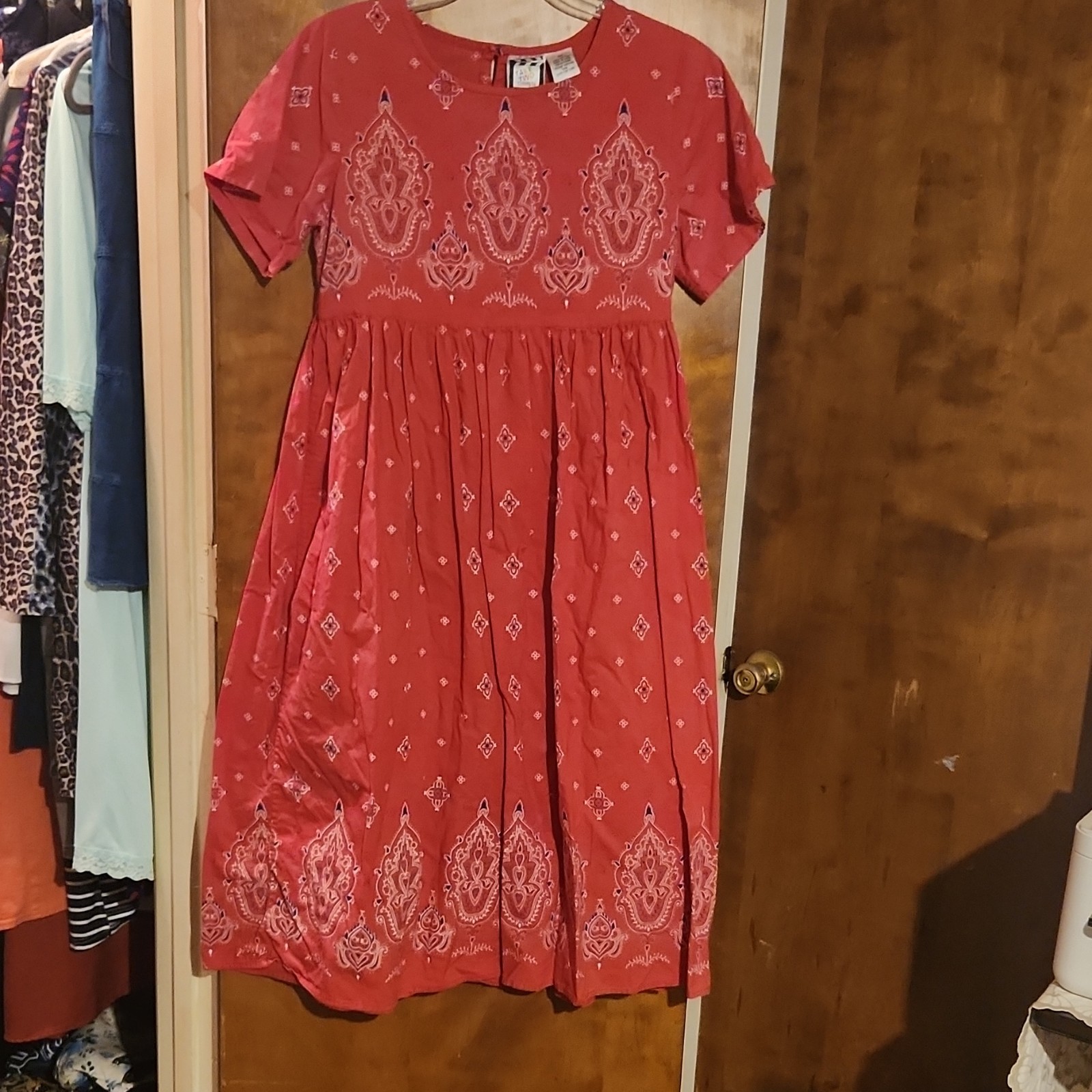 Take Two Clothing Co. Red White Paisley A-Line Round Neck Midi Dress PM Petite