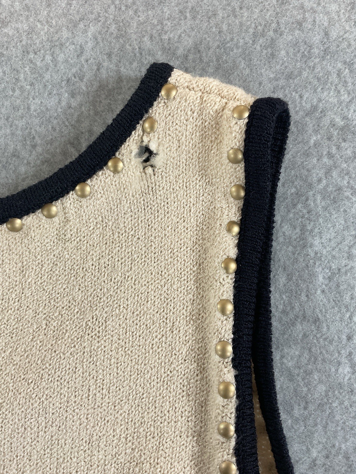 St. John Collection Beige Knit Sheath Dress Pearl Trim Sleeveless Size 8 J1