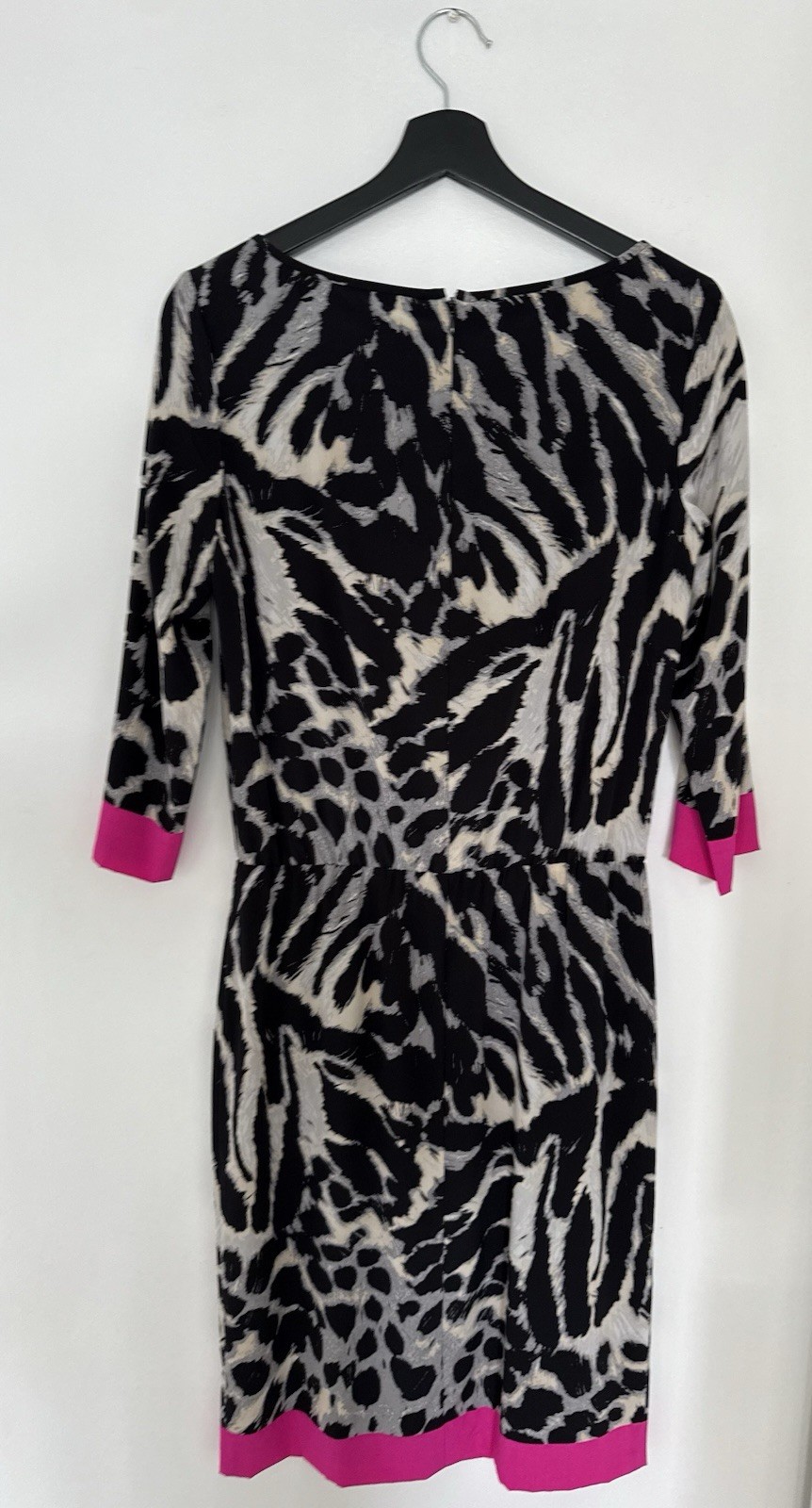 St. John Black Pink Trim Animal Print Dress Silk Blend 3/4 Sleeves Knee Length 4