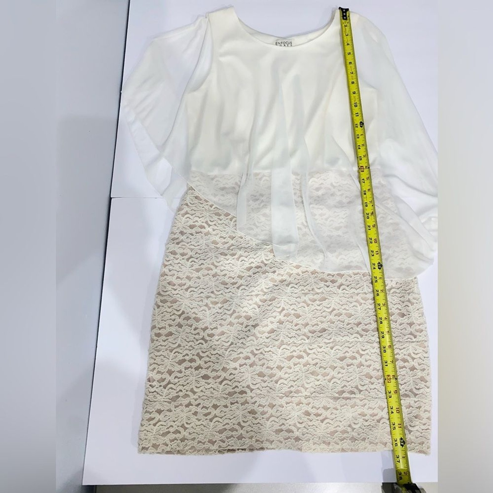 Enfocus Studio Cream Lace Dress Chiffon Overlay Cape Sleeve Cocktail Party 14W