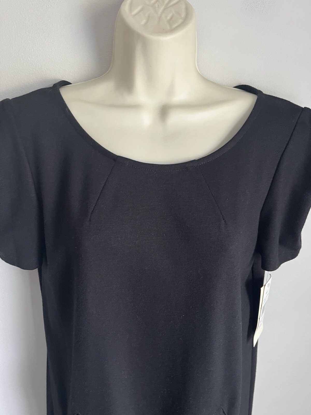 New Sangria Scoop Neck Short Puff Sleeves Ponte Knit Cocktail Pocket Dress Sz. 8