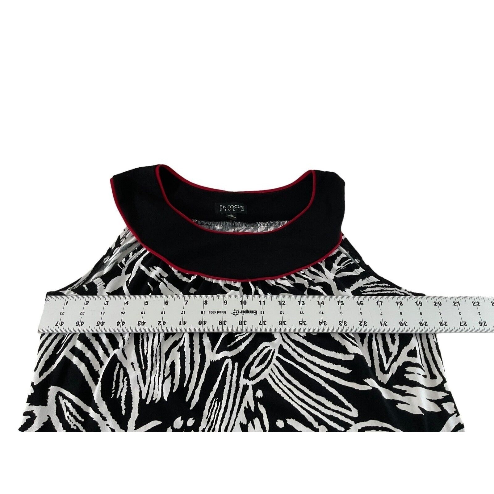 Enfocus Studio Women Black White Abstract Leaf Print Sheath Dress Red Trim 12