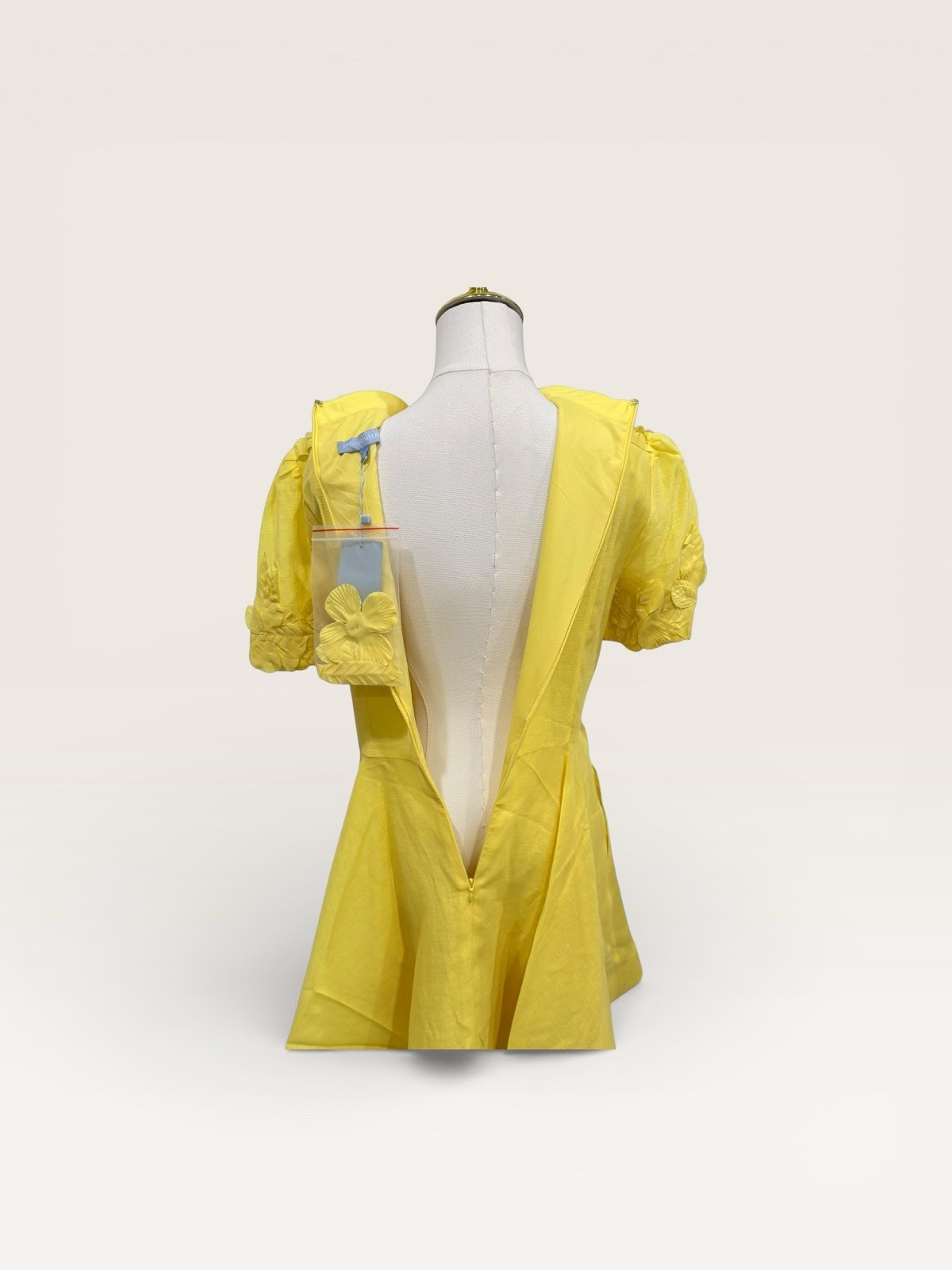 Antonio Melani SZ 8 Iris Linen Floral Appliqué Mockneck Dress Sunshine Yellow