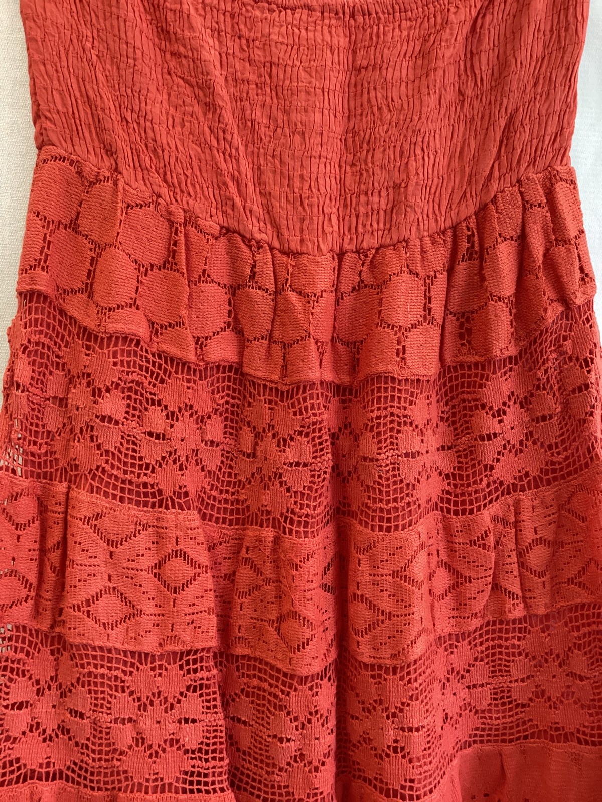 Cute Options Dress Womens Small Red Strapless Boho Crochet Lace Tiered