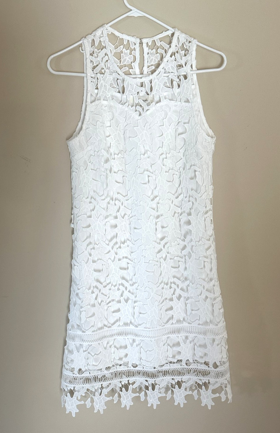 Francesca’s White Lace Dress with Lining Size S, EUC