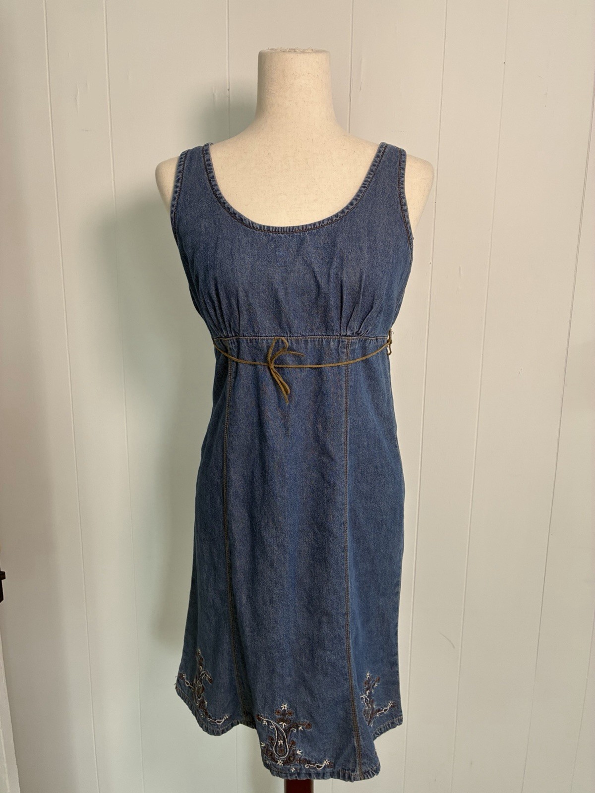 Women’s 100% Cotton Denim Belted Mini Dress Floral Embroidery Size S Western