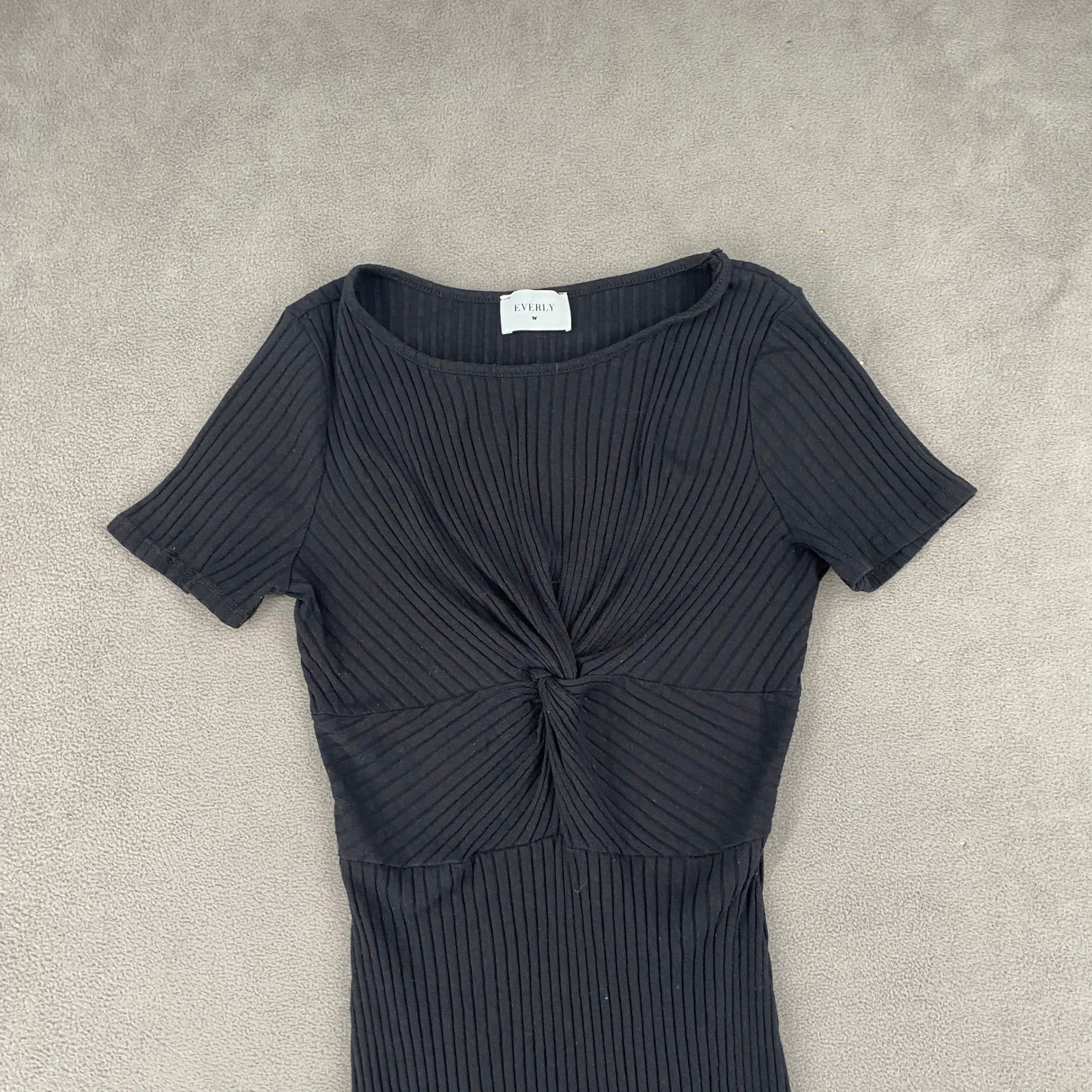 Everly Black Ribbed Twist Front Short Sleeve Midi Bodycon Dress Side Slit Size M