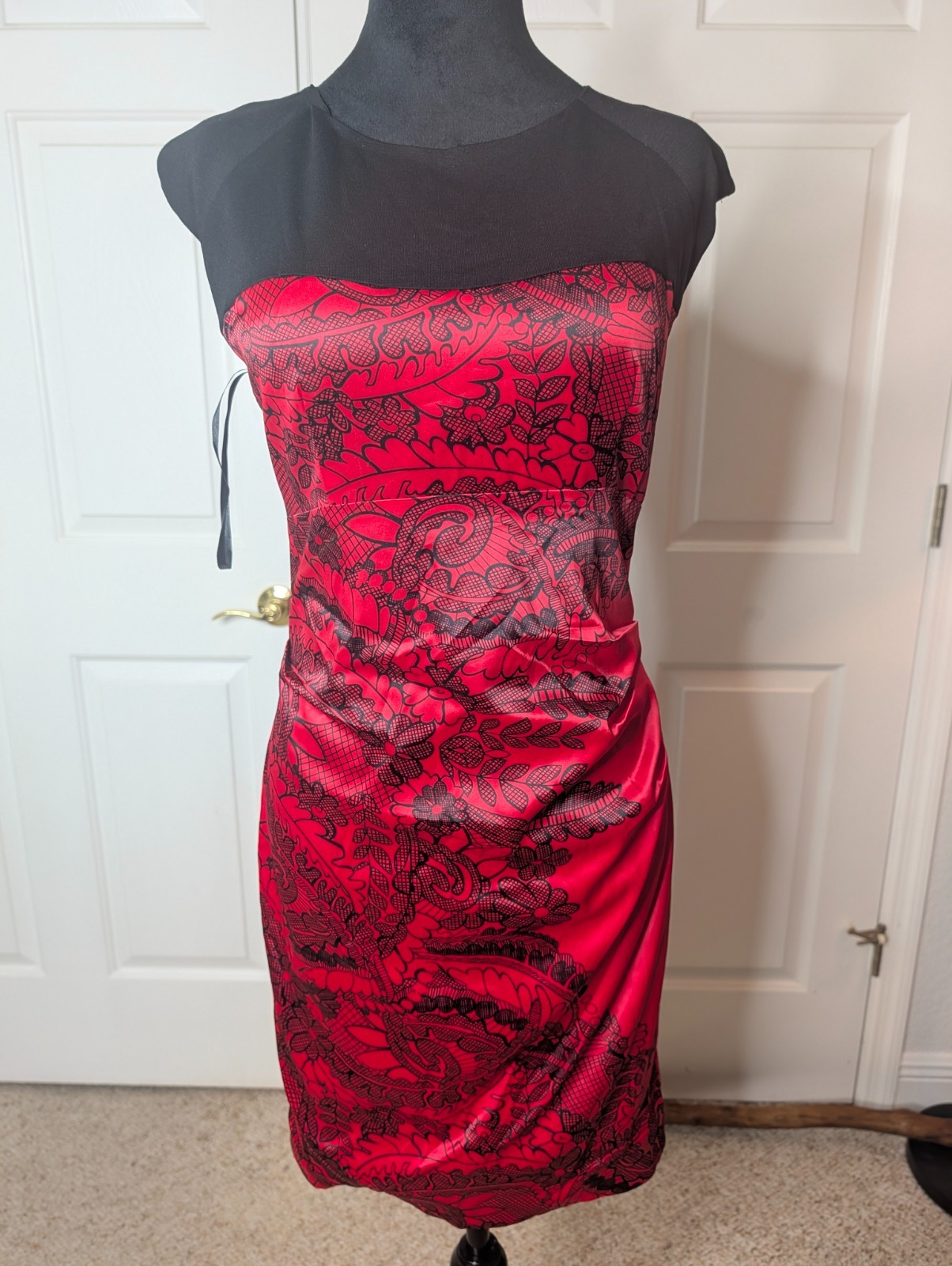 Yuzhongxiehou Red & Black Satin Cocktail Dress Size 8 Bodycon Party Dress