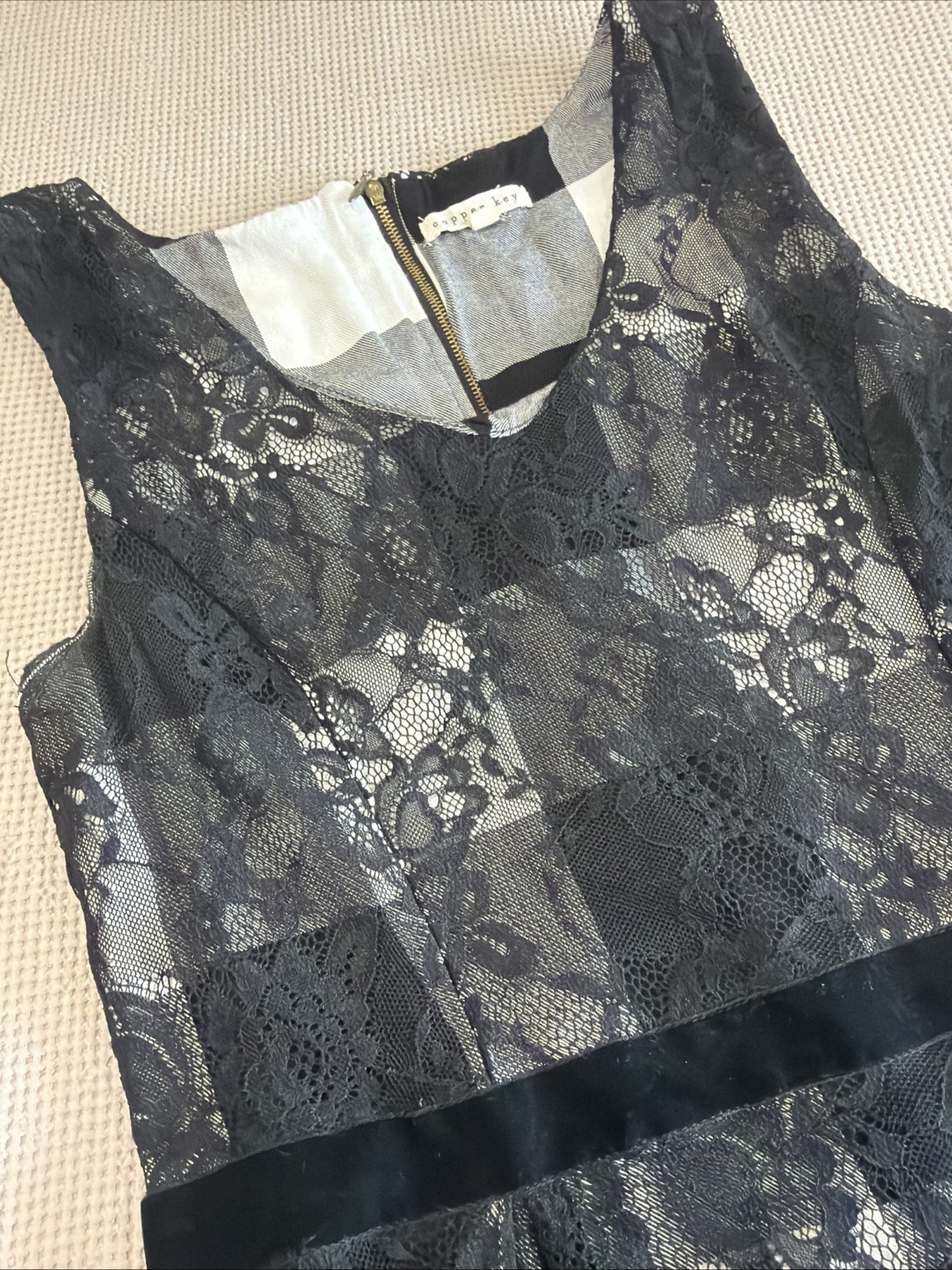 Black, And White Checkerboard Lining A Lace Overlay Velvet Belt Women’s Dress ￼
