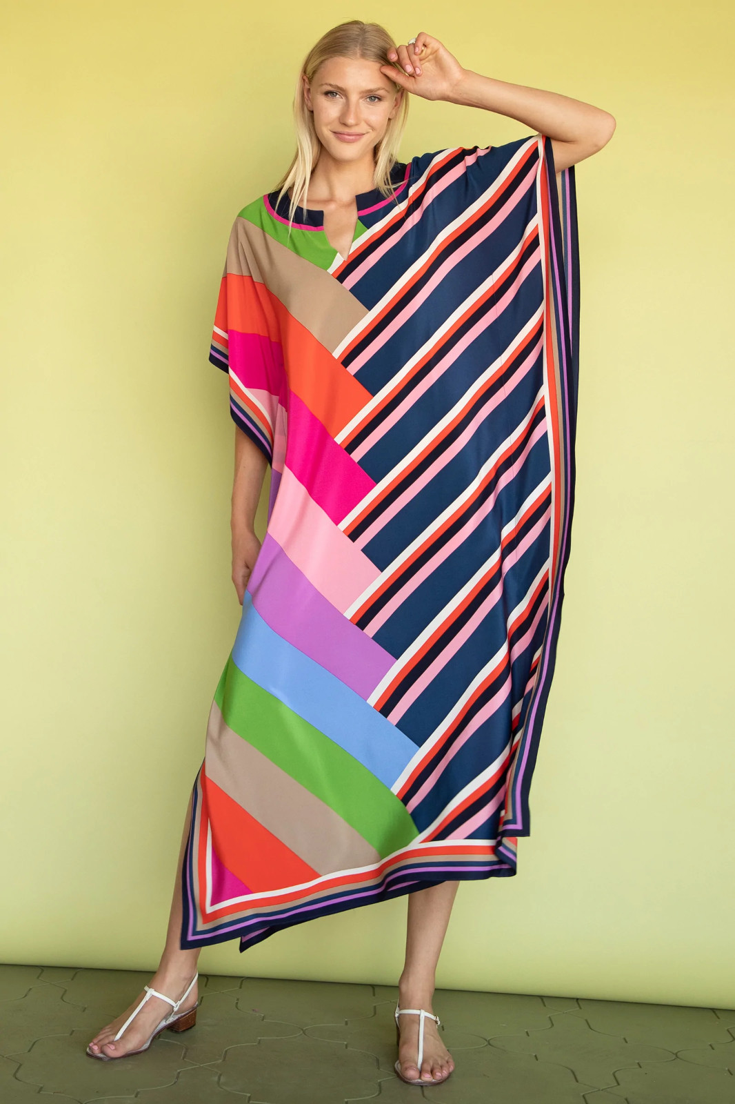 Multicolor women casual dress,latest desighne kaftan,this kaftan look is best.