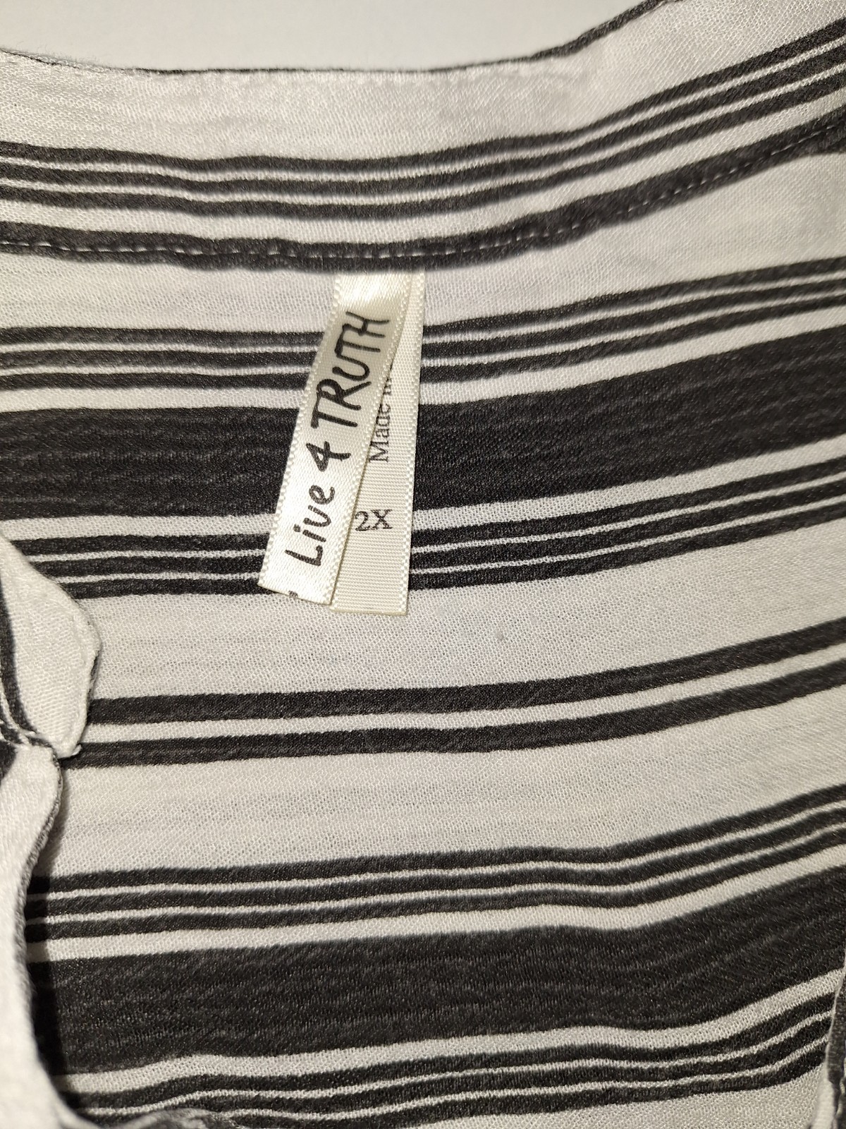 Liv 4 Truth Sleeveless 2x Blue/ White Stripes Preppy, Beach Comfort